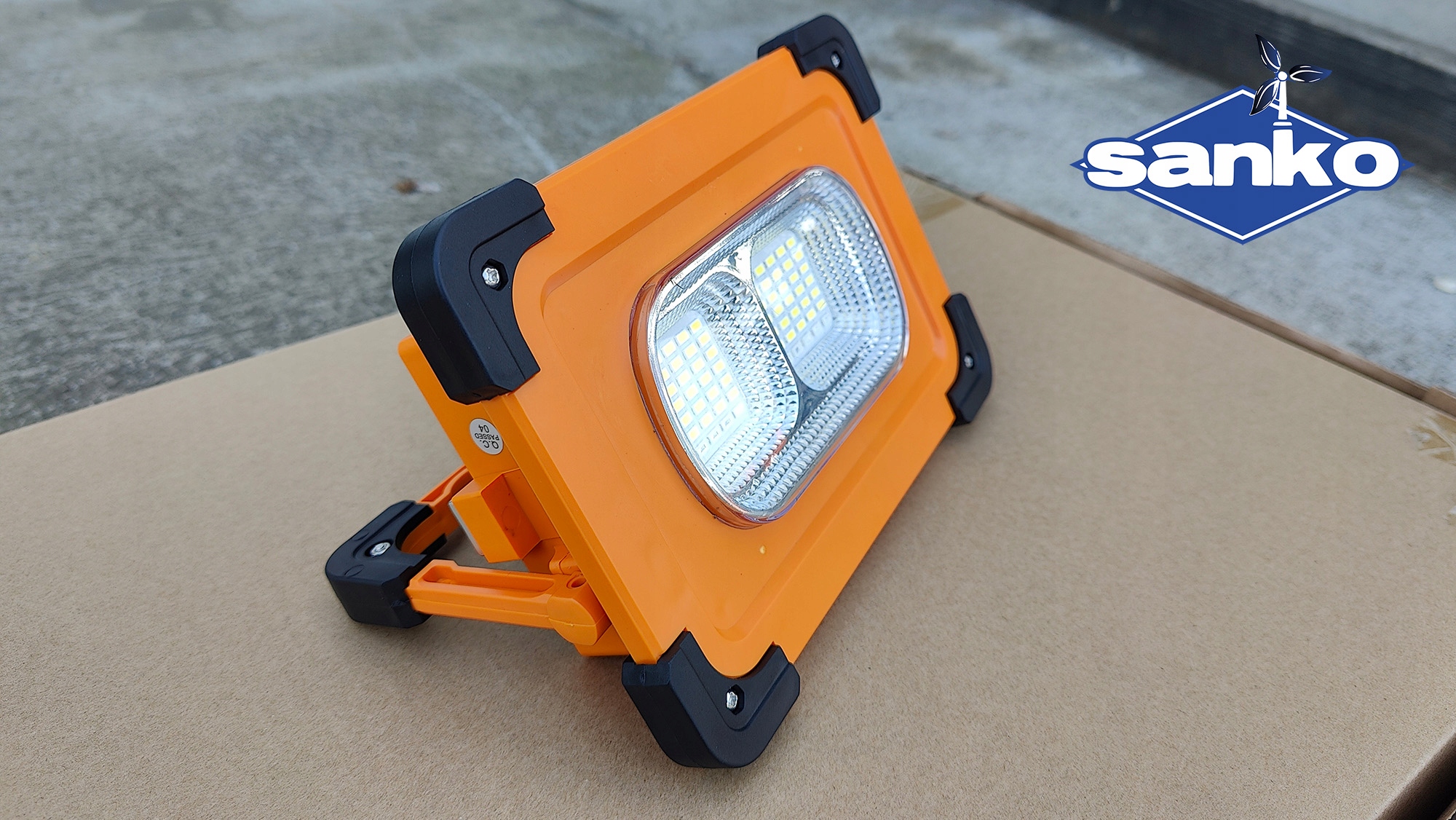 Lampa solarna SANKO LED F0270 PowerBank 10W 6000K Marka inna