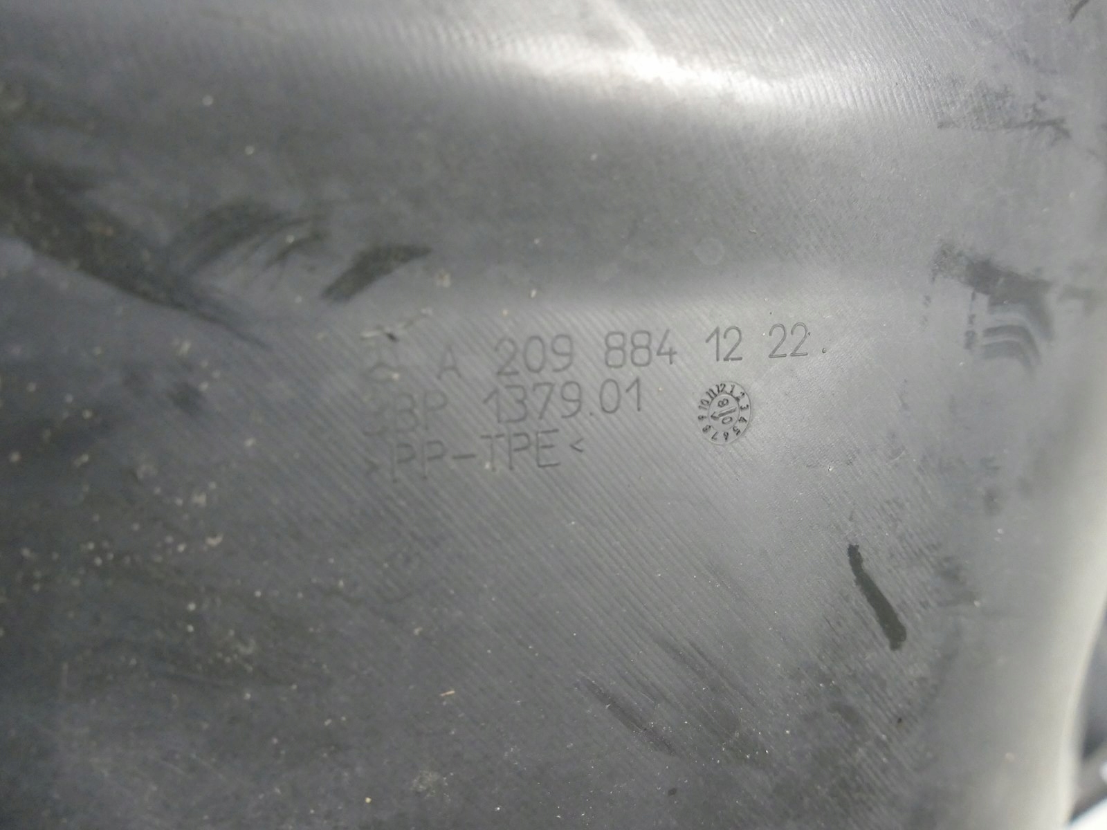 MERCEDES CLK A209 C209 LIFT AMG mudguard 2 CZESCI PP