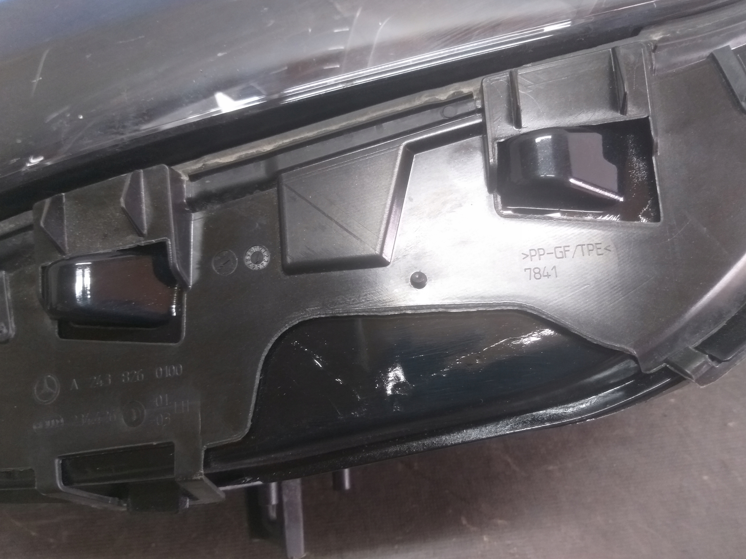 light front left MERCEDES EQA EQB FULL LED W243 A2439068900