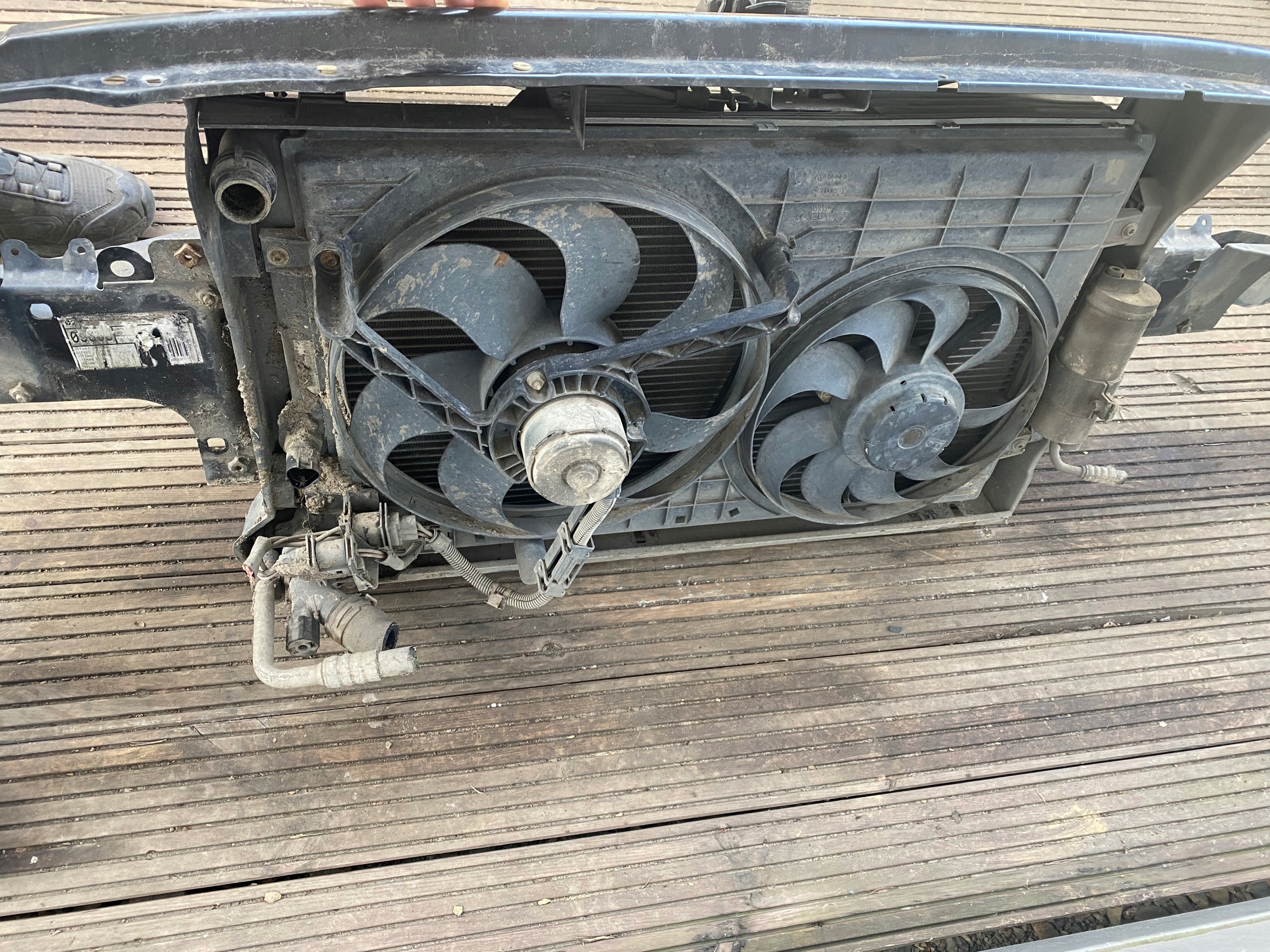 SEAT LEON et Complet Armature Radiateur WERNTYLATOR