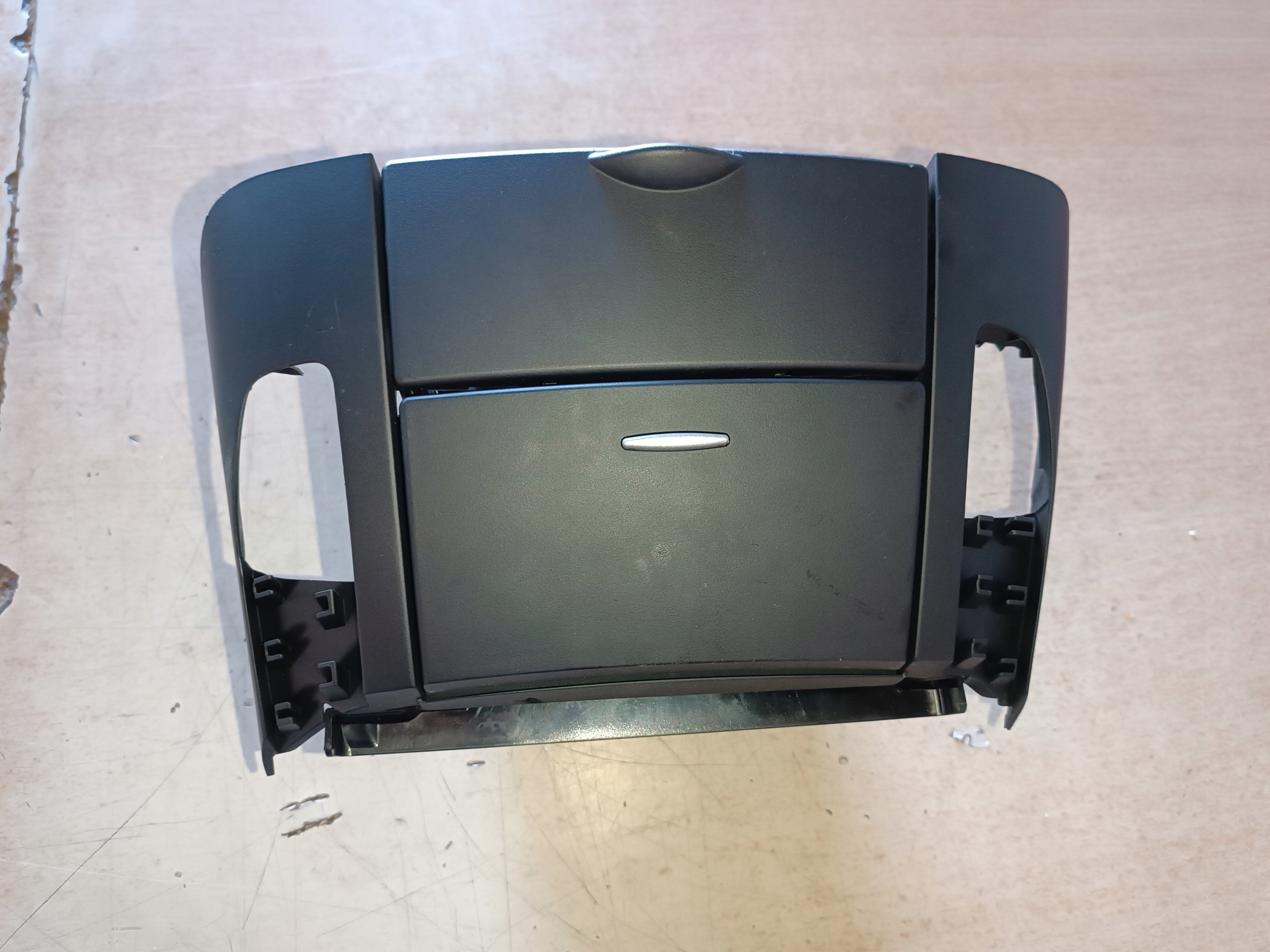 kia CEED I РЕСТАЙЛИНГ 84707-1H050