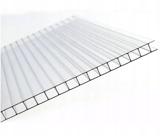 Komorový polykarbonát bezbarvý 1280 x 695 mm – 6 mm silná Uv ochrana