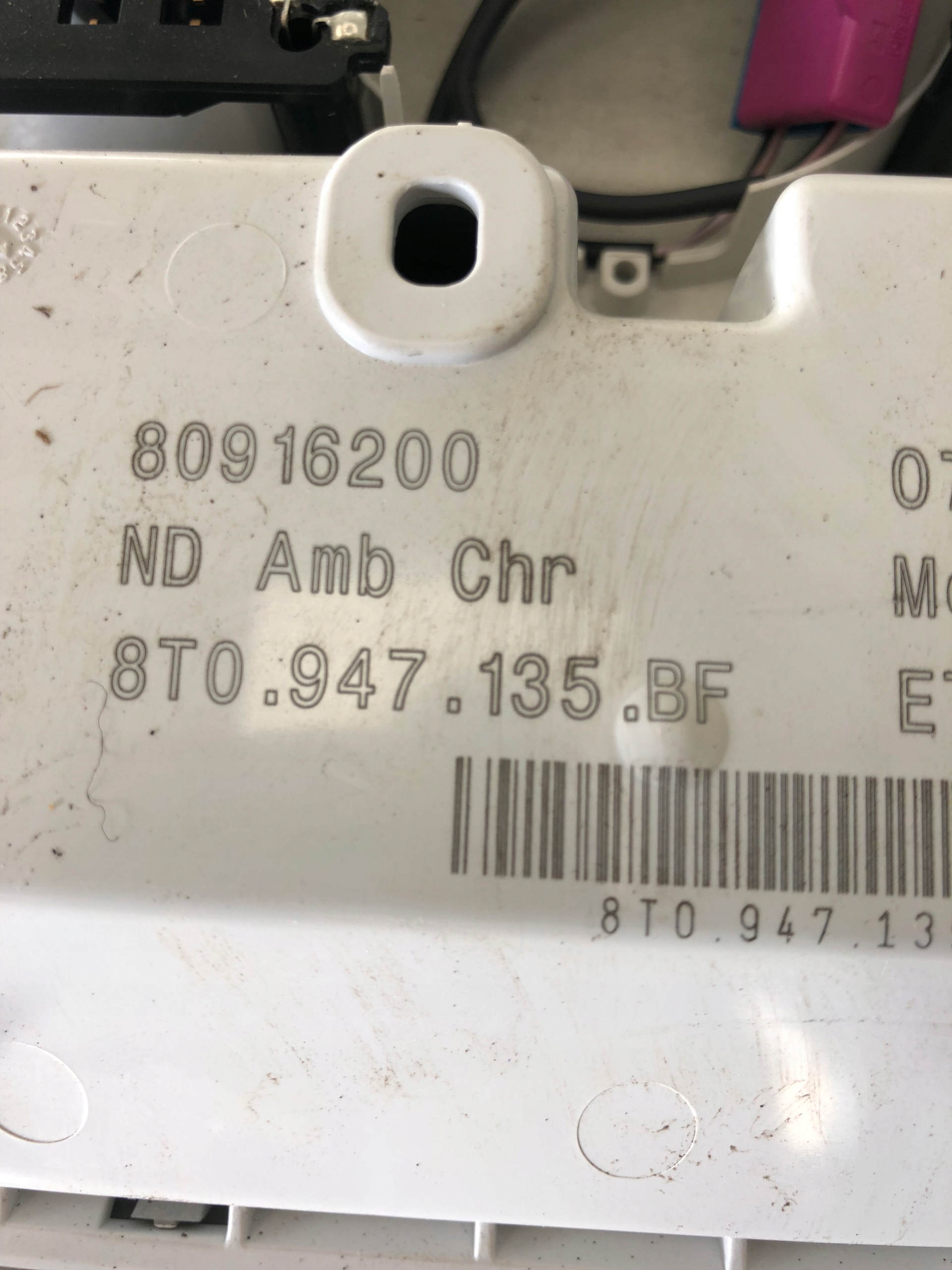 feu de toit AUDI A4 B8 A5 8T0947135BF