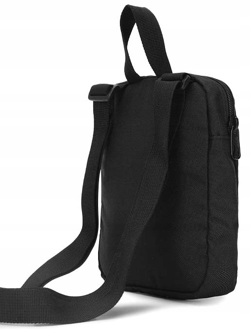 TOREBKA LISTONOSZKA PUMA SASZETKA SPORTOWA CZARNA WODOODPORNA Materiał dominujący inny