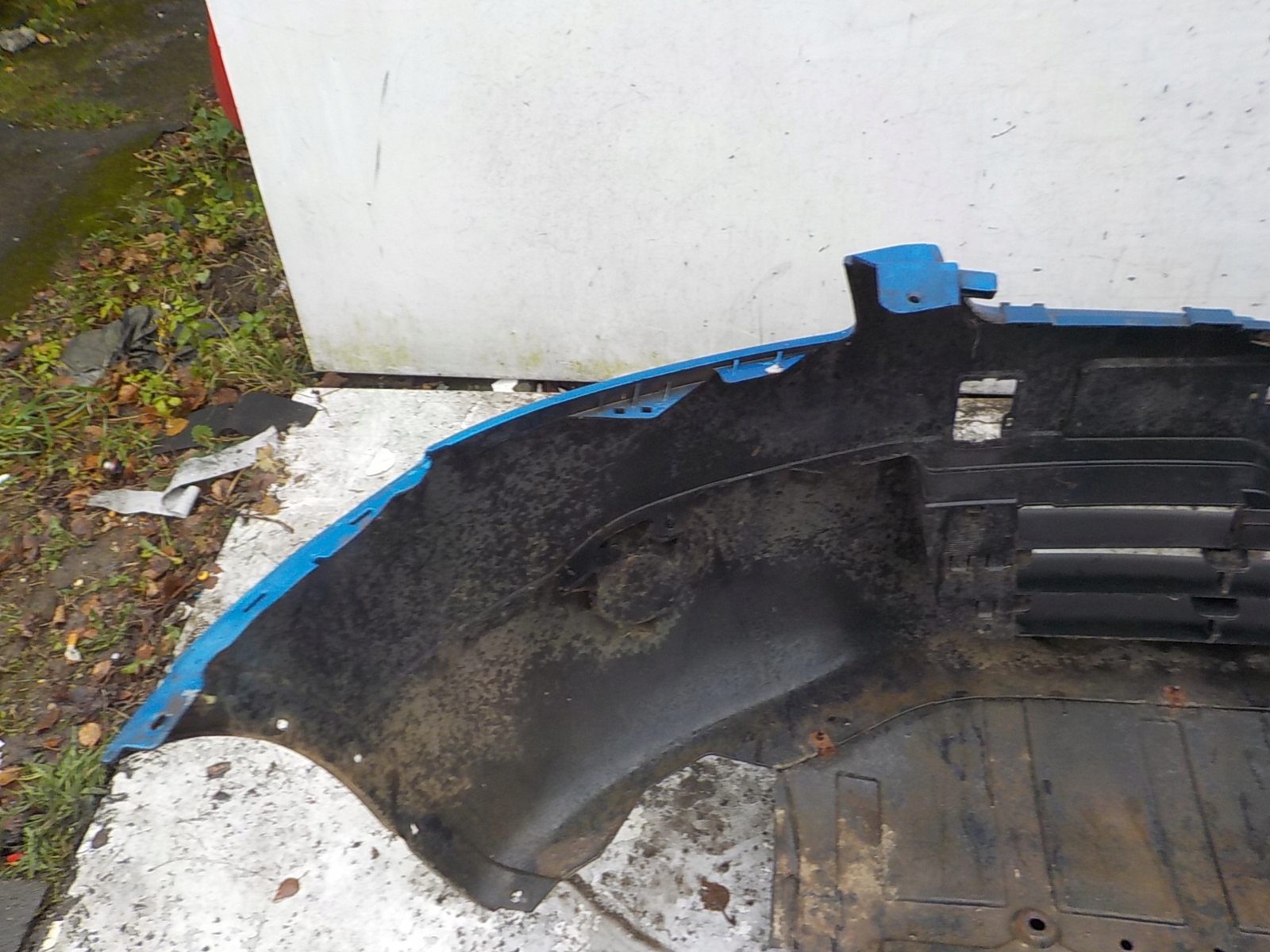 595 NISSAN QASHQAI J10 nárazník předek přední