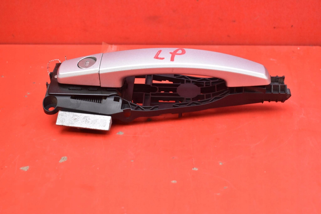 handle left front front Z176 14096201LH OPEL INSIGNIA A LIFT 13-20