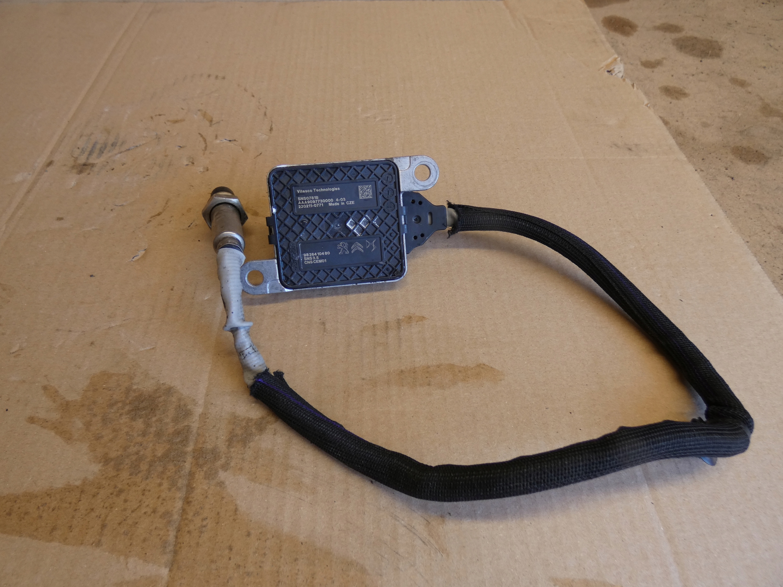 CITROEN BERLINGO PEUGEOT 9826410480 sensor NOX