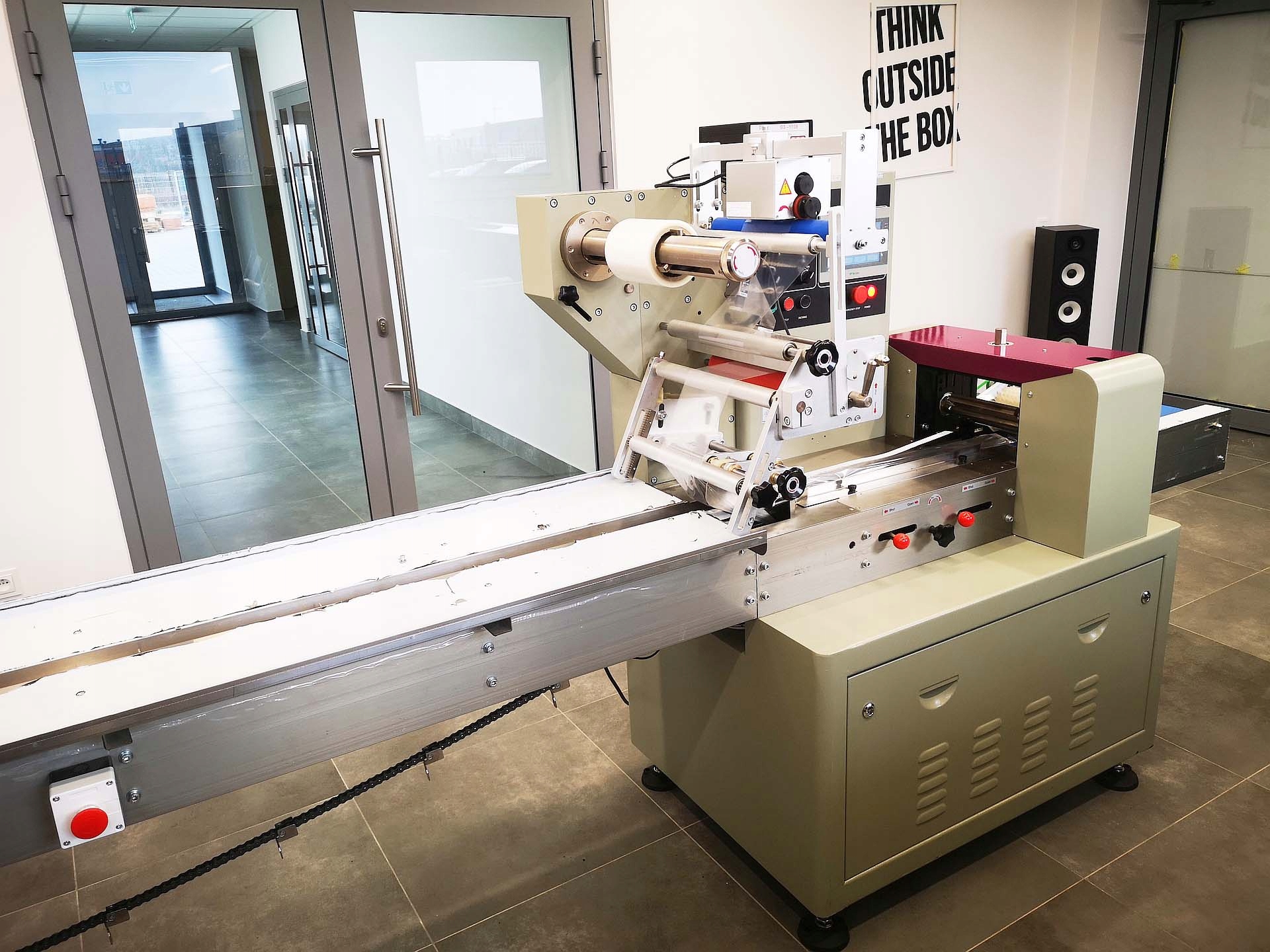 MASZYNA PAKUJĄCA, PAKOWACZKA FLOW-PACK, DFG-250 Model DFG-250