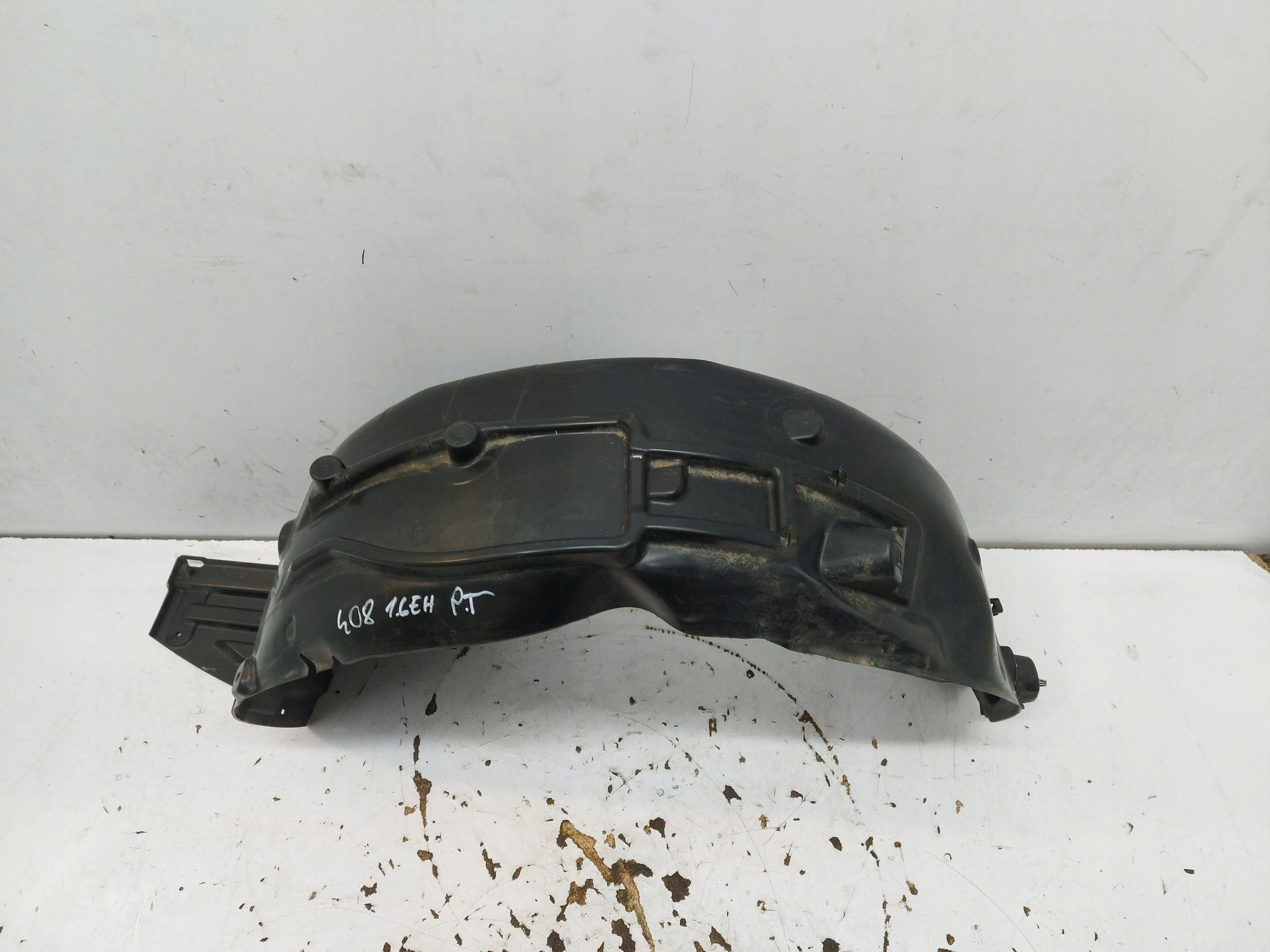 Peugeot 408 GT P54 mudguard right rear part rear.