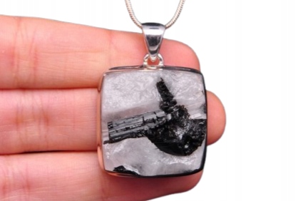 * Křemen S Turmalínem Elegantní Čtvercový Přívěsek Stříbro 925 Č. 2 *