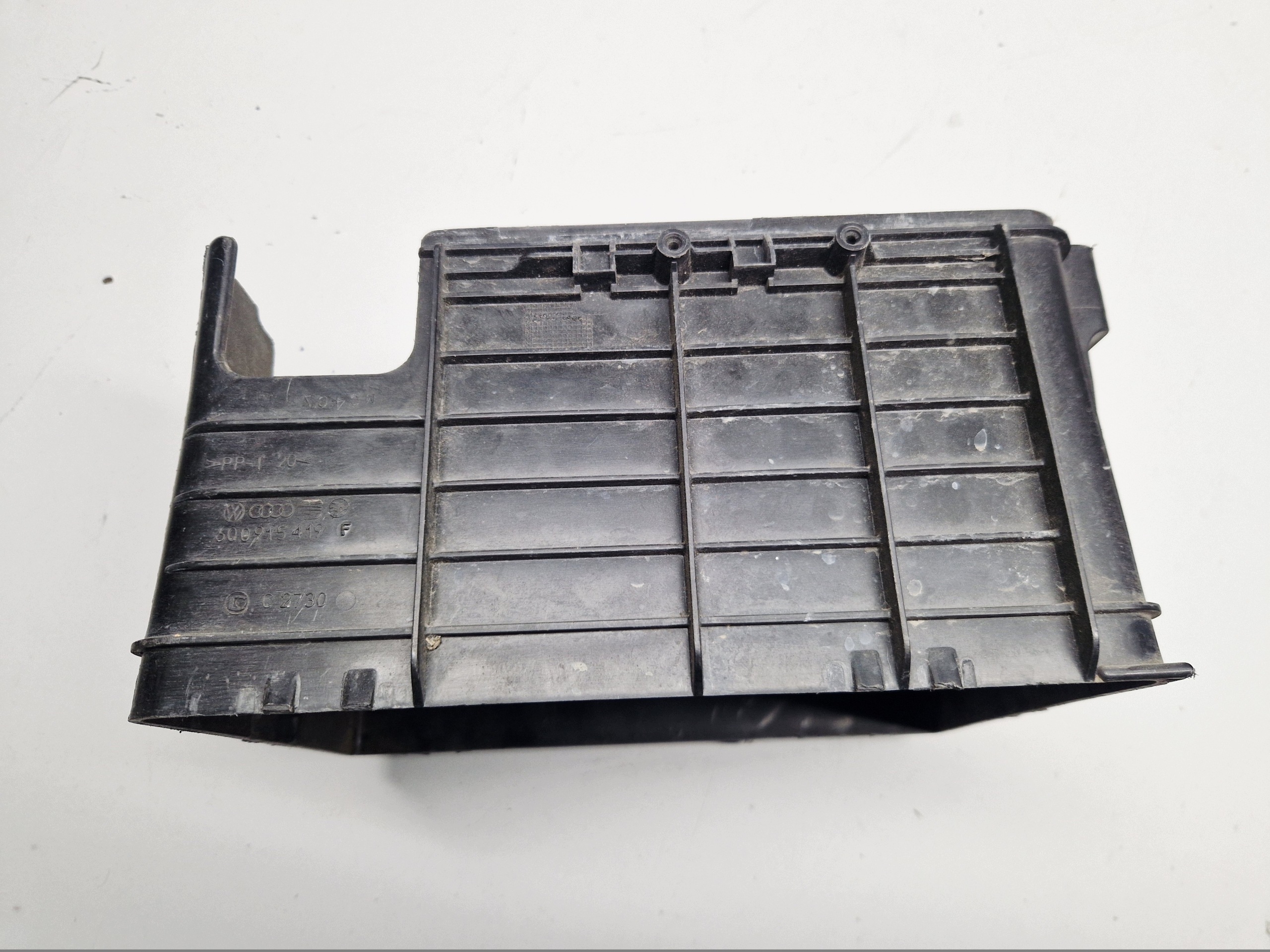 držiak obal akumulátora SKODA FABIA 1 6Q0915419F