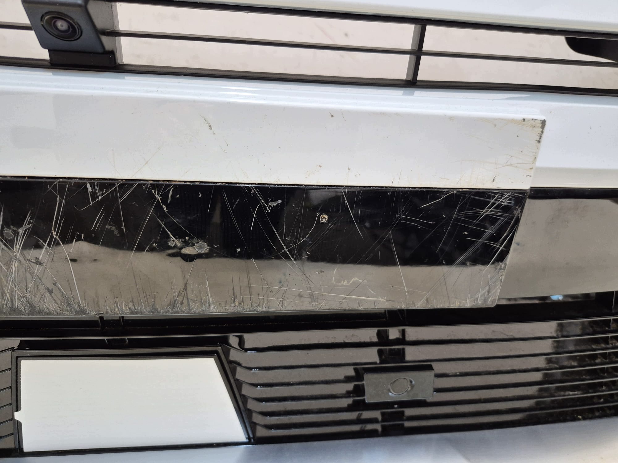 RENAULT BOREAL 25- bumper front front PDC RADAR complete