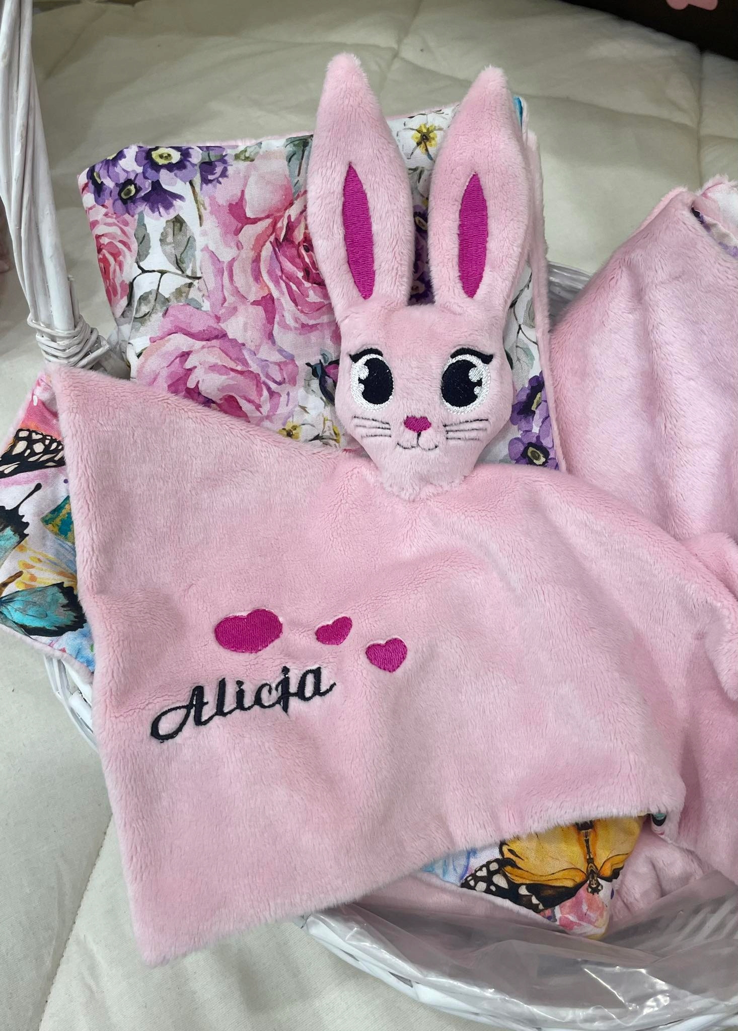 KOCYK DO PRZEDSZKOLA PREZENT NA ROCZEK CHRZEST PLUSZOWY KRÓLIK Z IMIENIEM Kod producenta Wzór KC2