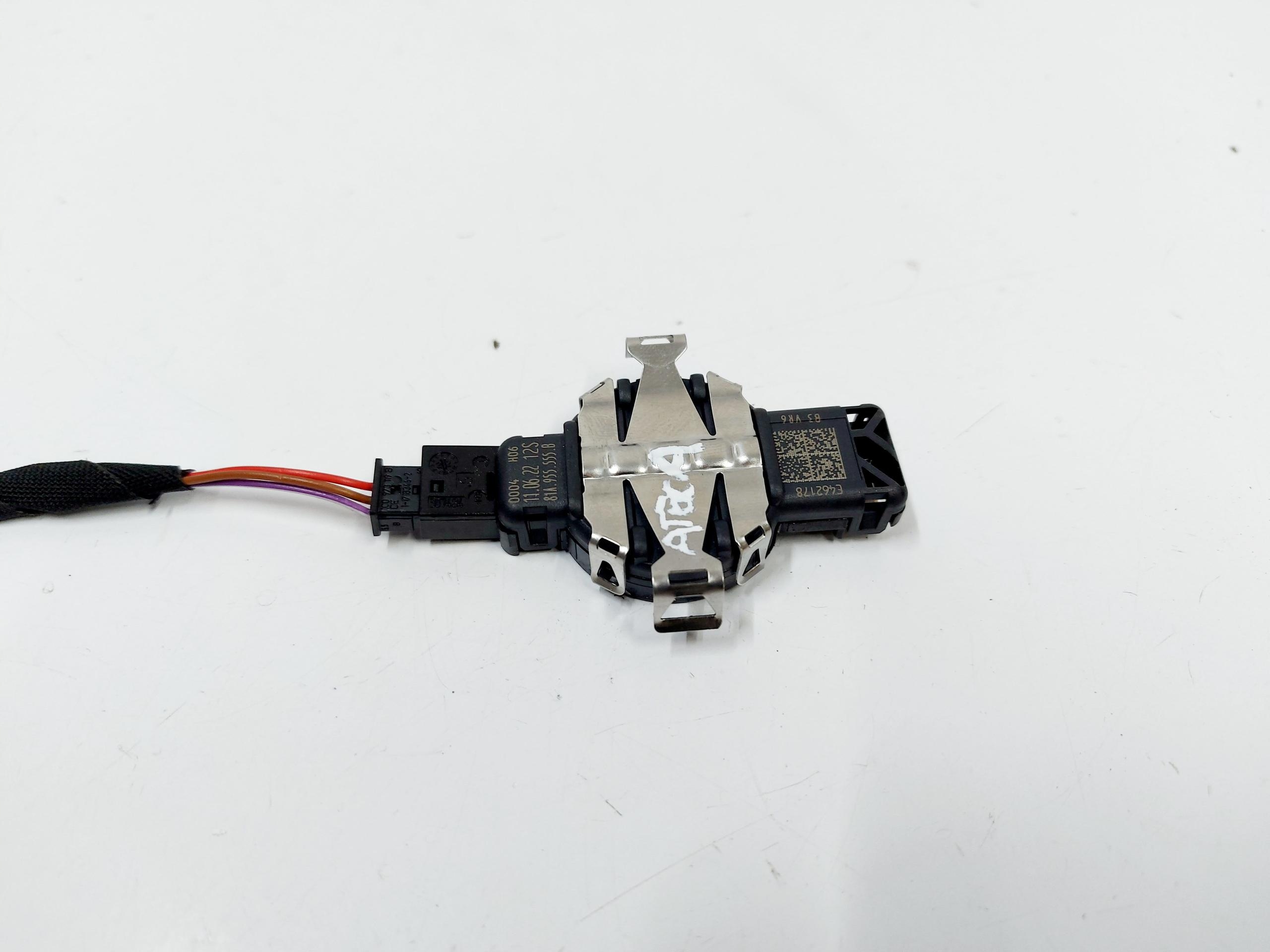 SEAT ATECA LIFT 22r. Czujnik sensor deszczu 81A955555B Producent części SEAT OE