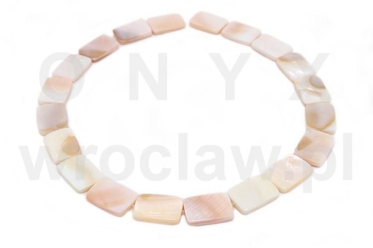 Mušle krémová obdélník 20x15 mm Šňůra