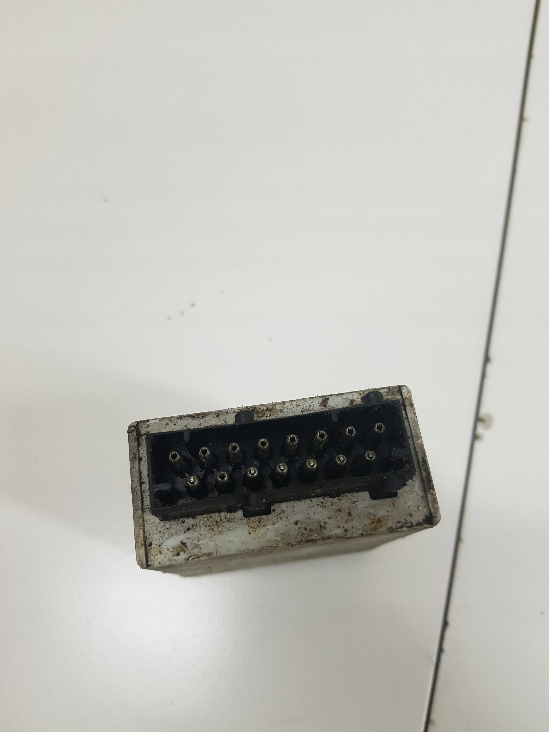 Bedienteil POMPY des Kraftstoffsbehälters BMW E60 6939655-01