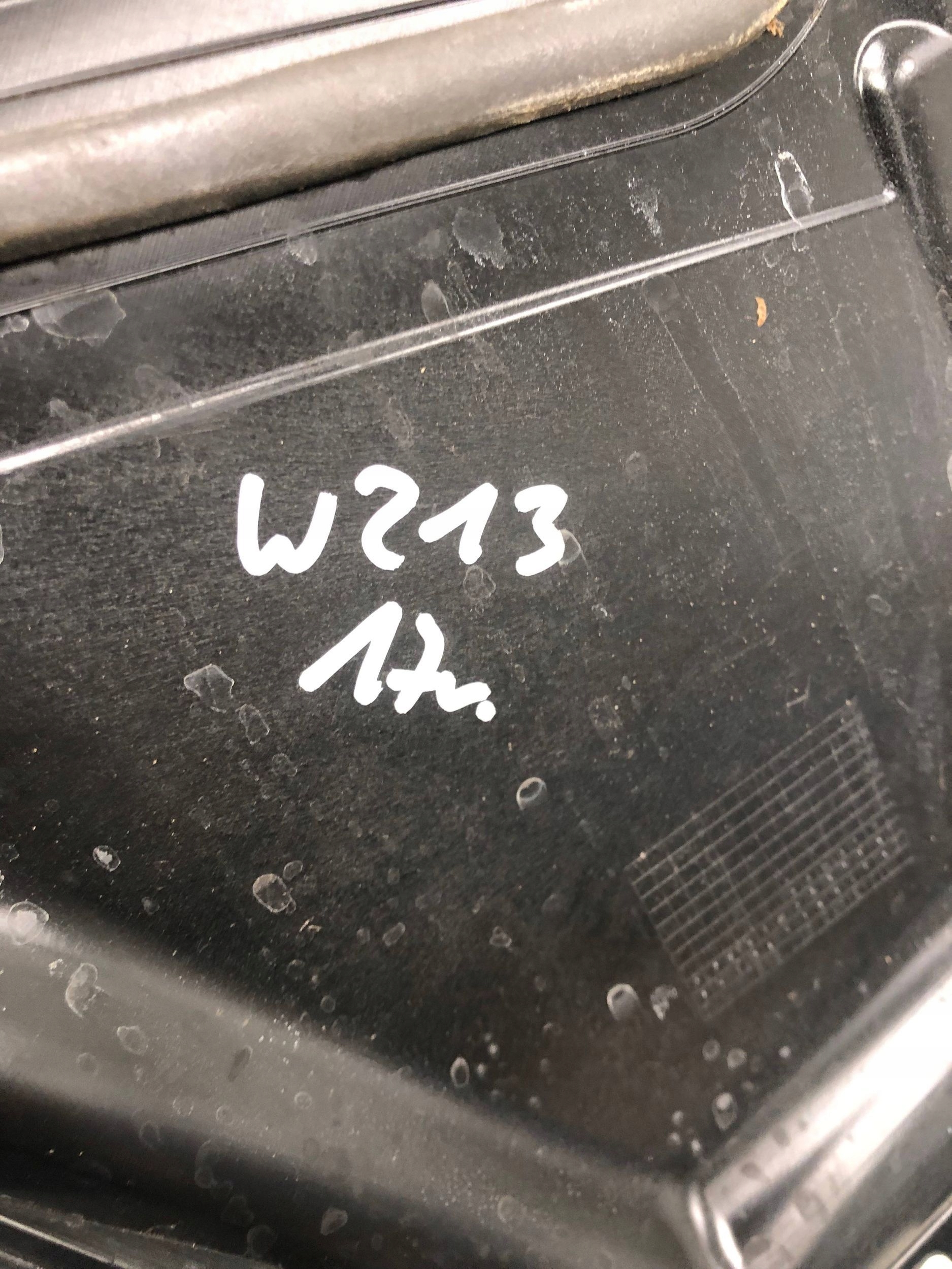 Blende Abdeckung wärmblech MERCEDES W213 A2536208100