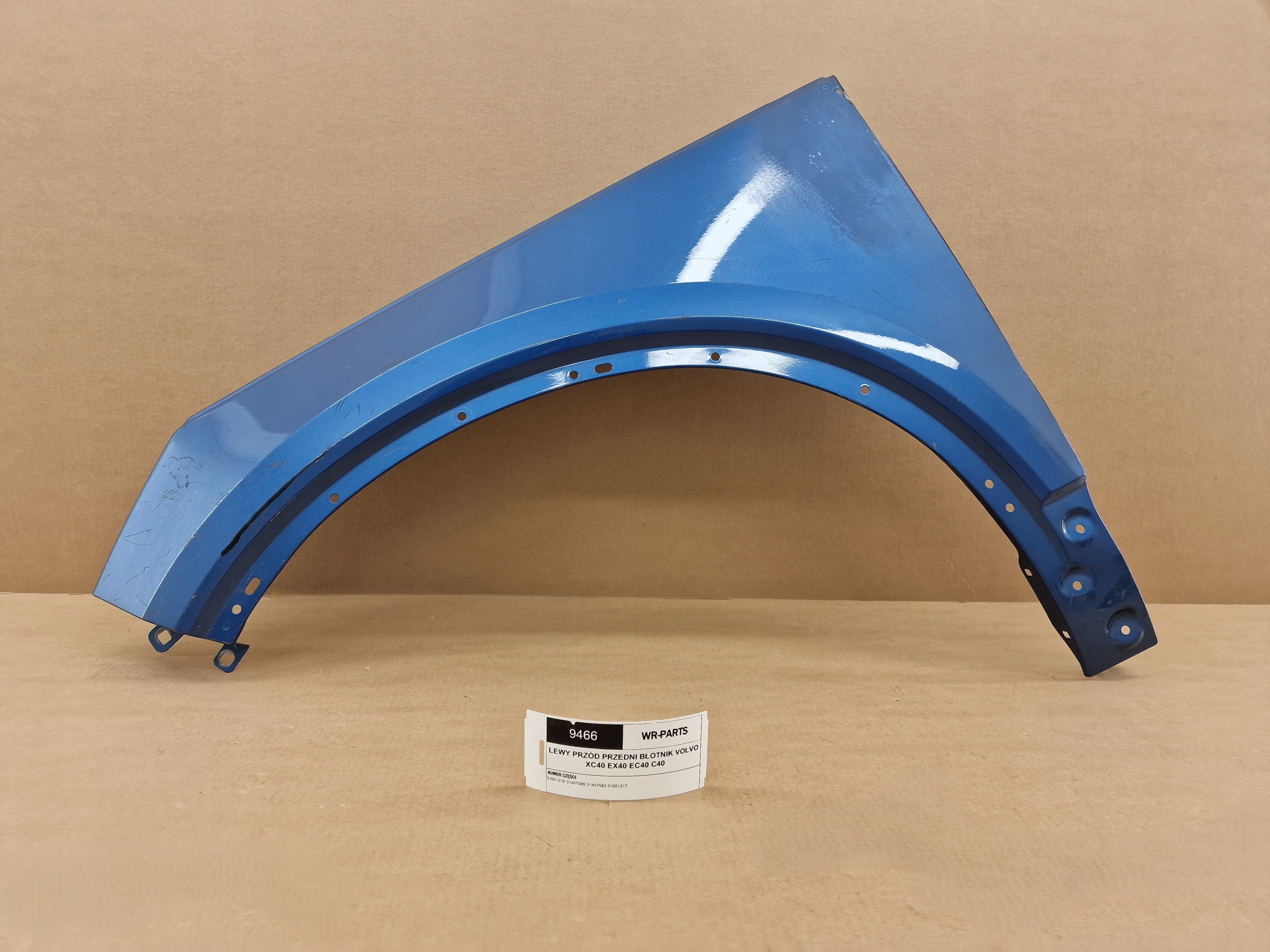 BŁOTNIK LEWY PRZÓD VOLVO XC40 C40 EX40 EC40