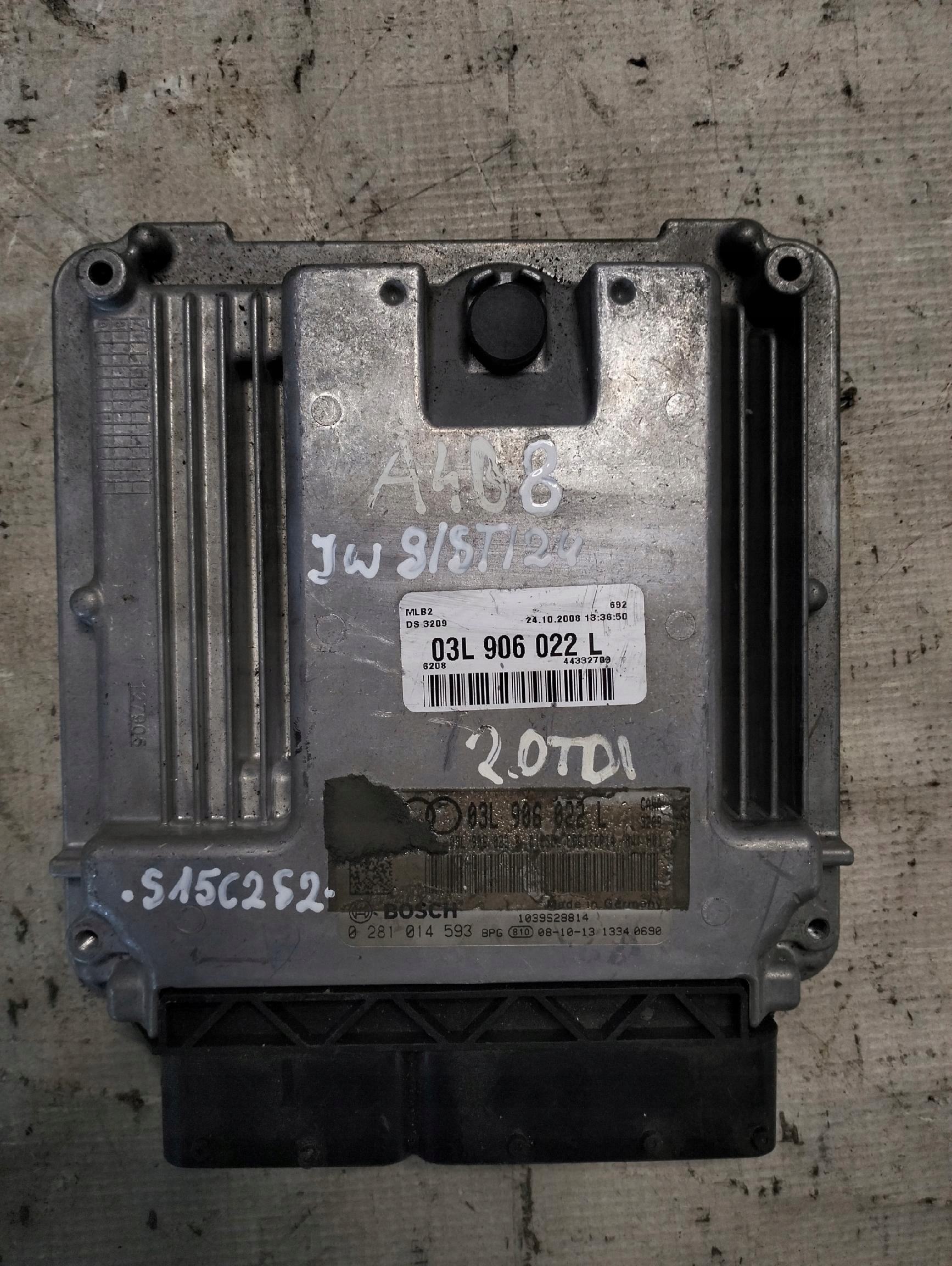 control unit of the engine AUDI A4 B8 2.0 TDI 03L906022L 0281014593