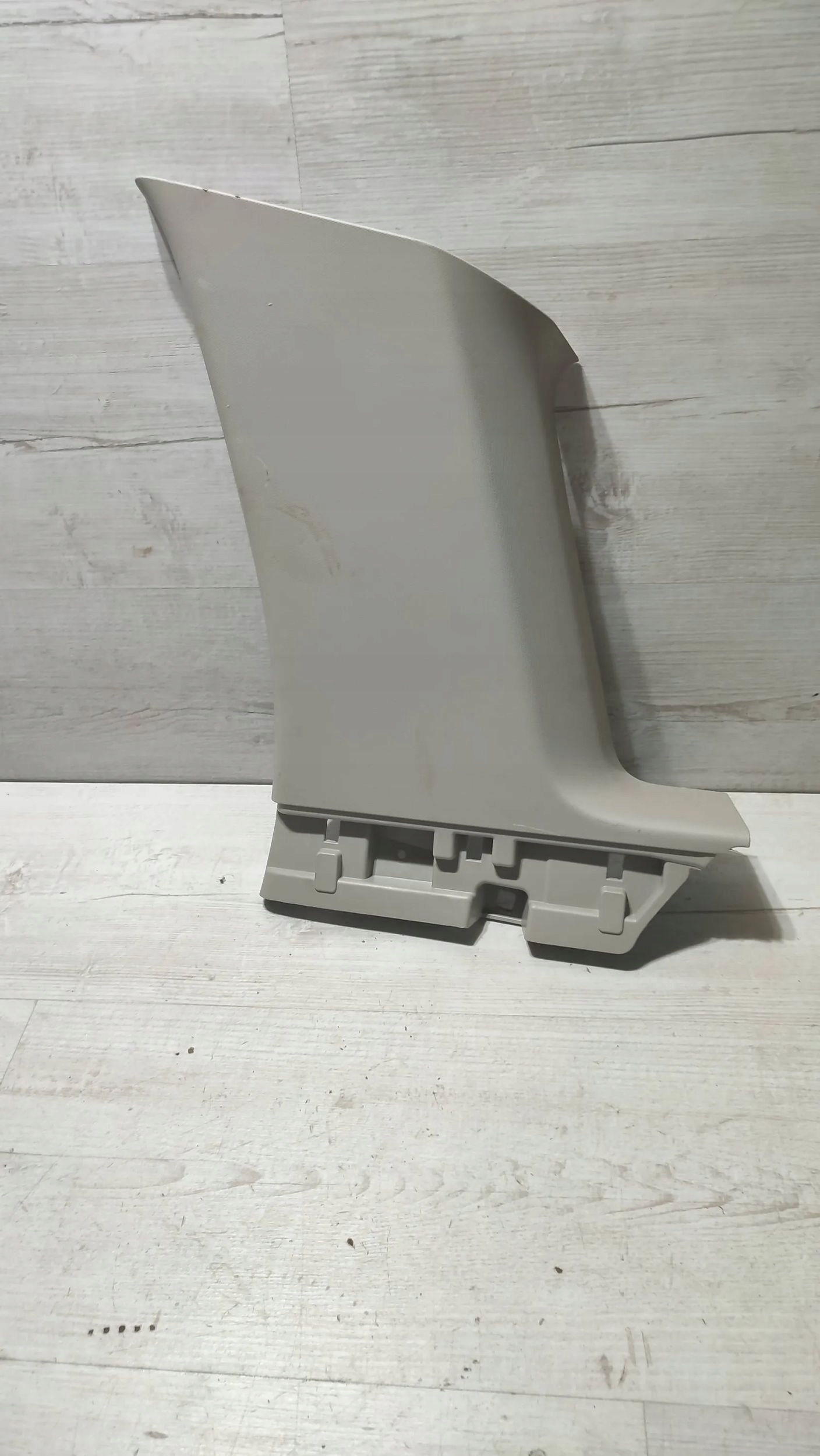 Dacia Duster II 17r 1.2 rear part side right cover side slupka