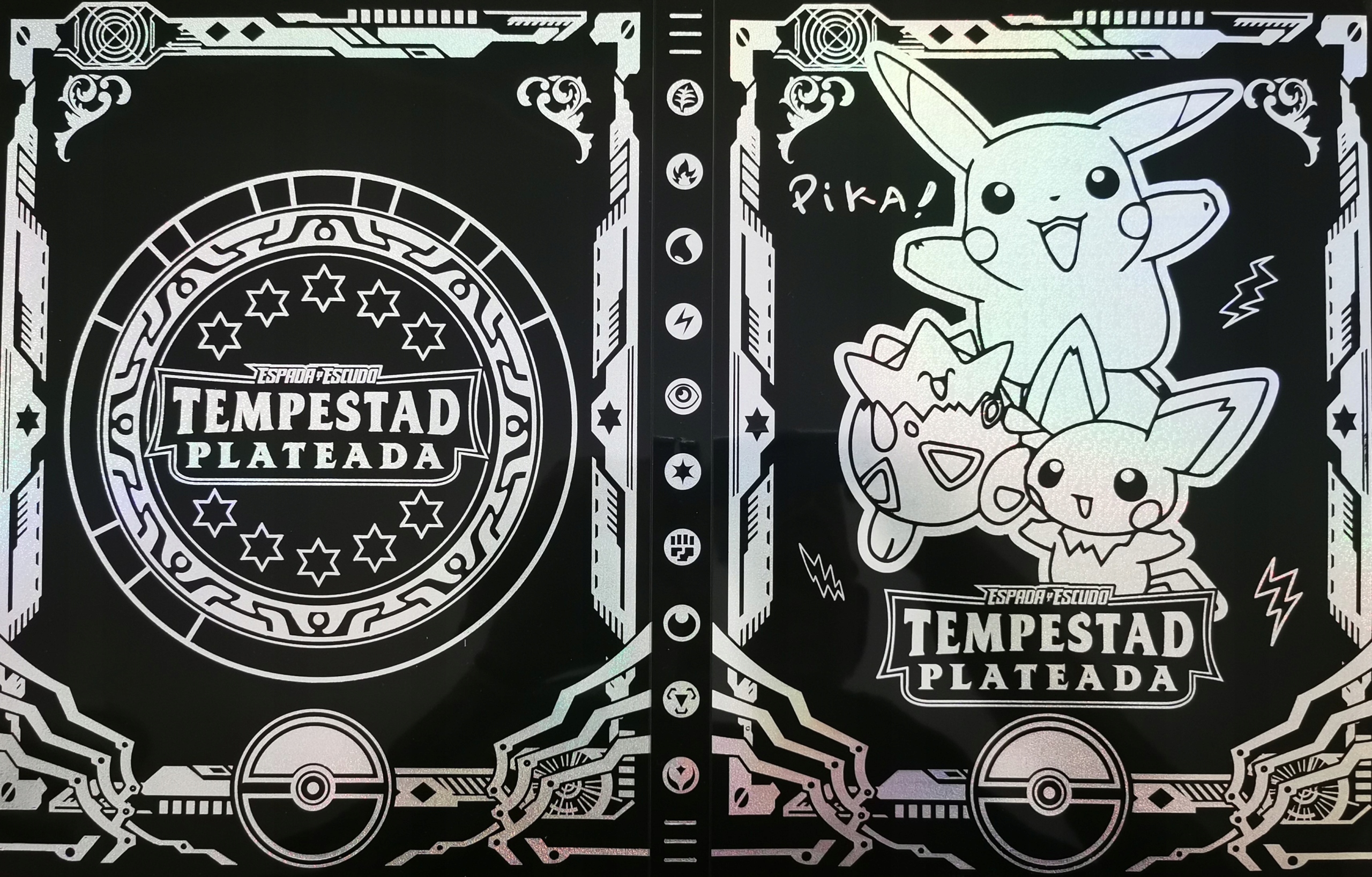 DUŻY ALBUM KARTY POKEMON KLASER NA 432 KART+5 ORYGINALNYCH KART +5 ENERGII Typ Podstawa