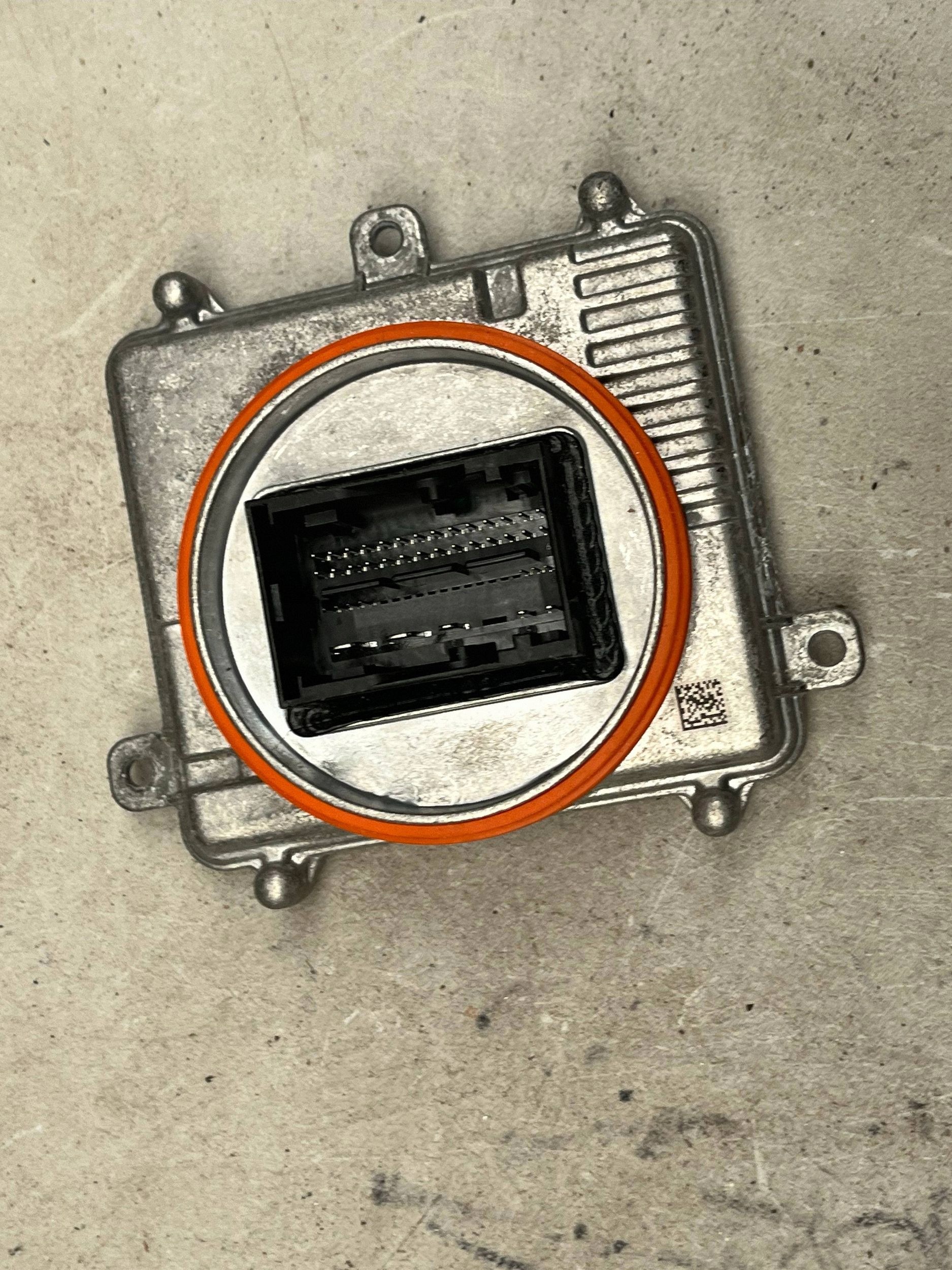 control unit LED REFLEKTORA VOLKSWAGEN PASSAT B8 992941571AH @M