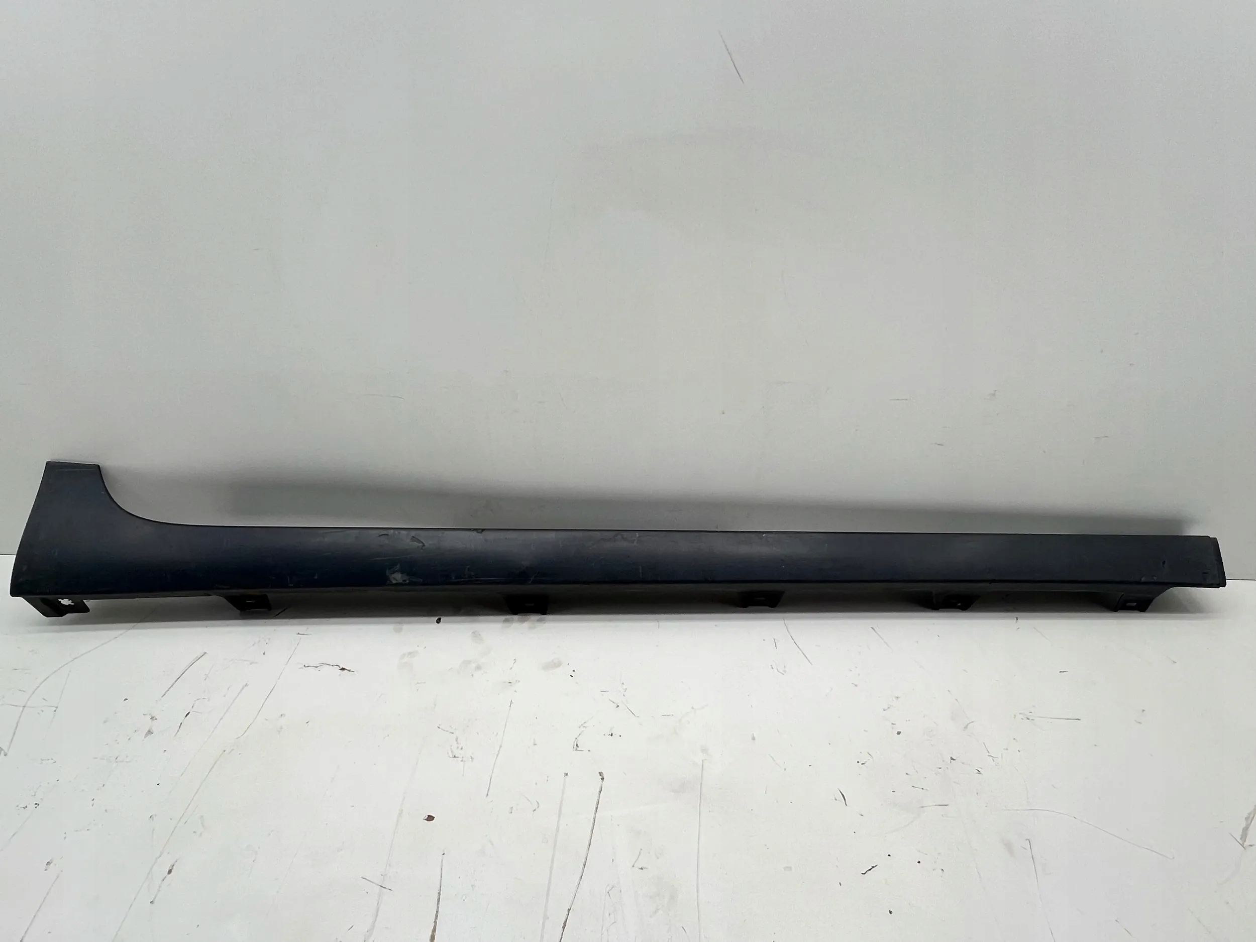 Audi A6 Allroad C6 НАКЛАДКА ПОРОГА PRAWAf9853869