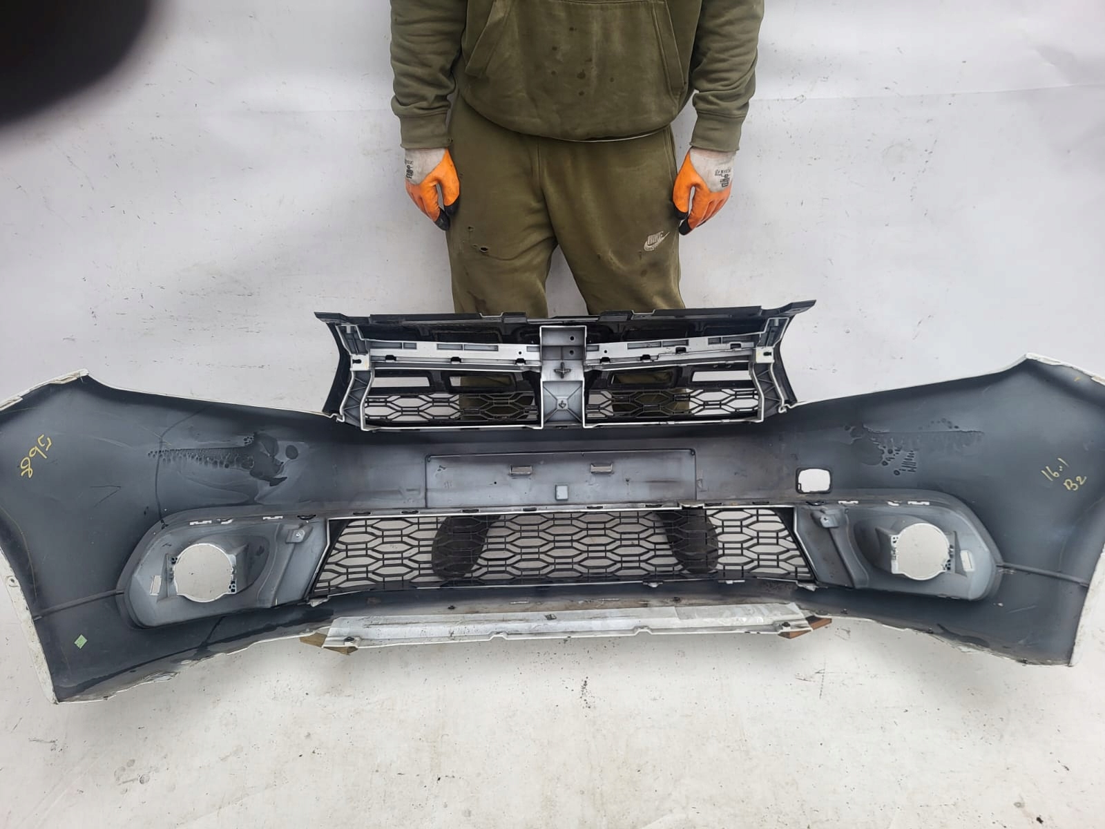 DACIA SANDERO II LIFT 16- bumper front front grill T0000201092