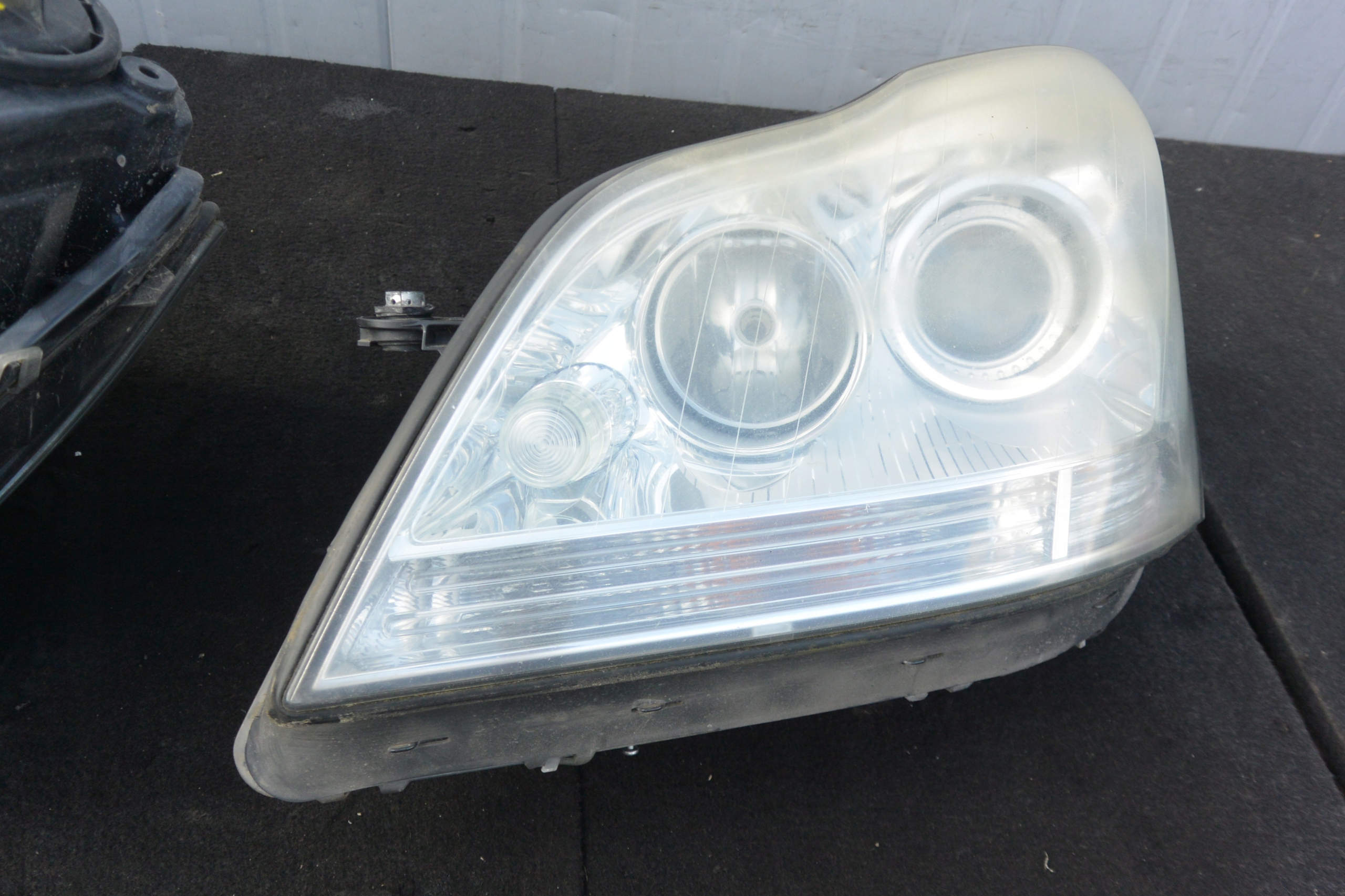 MERCEDES GL 164 light left right front XENON positioning KPL EU