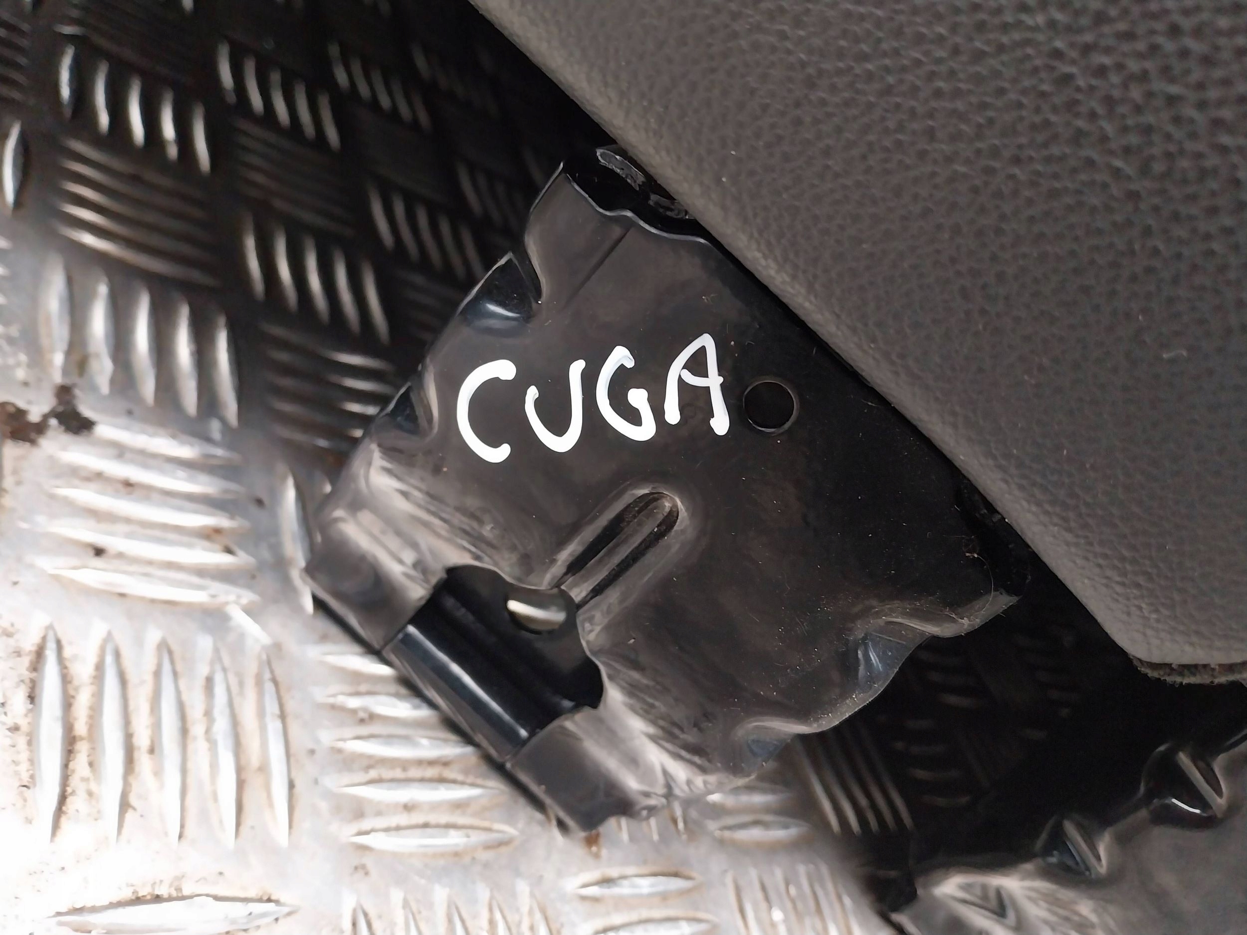 KOMPLET Sitze Sitz POL Leder EUROPA FORD KUGA MK2