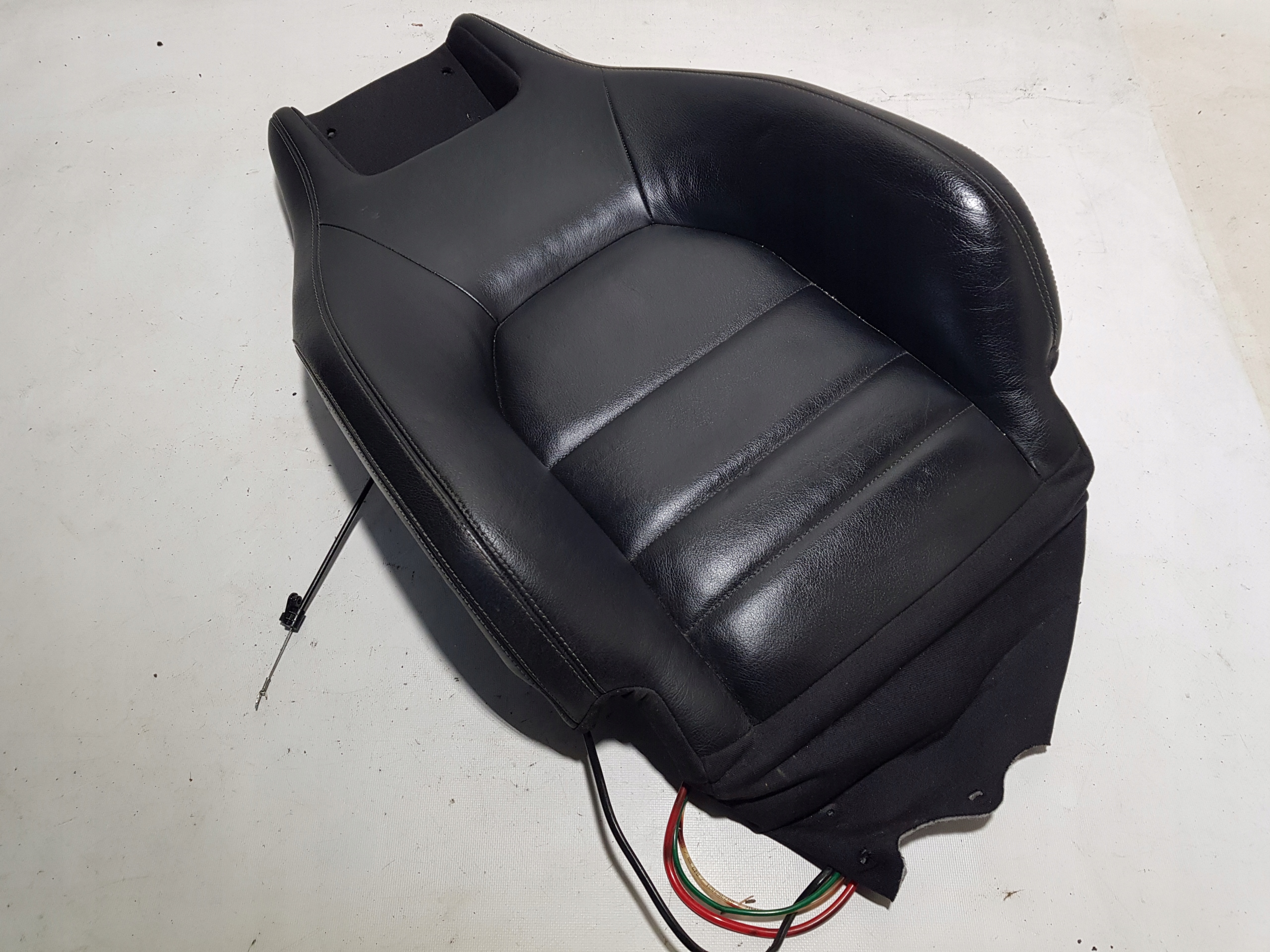 MERCEDES W207 OPARCIE seat driver´s left