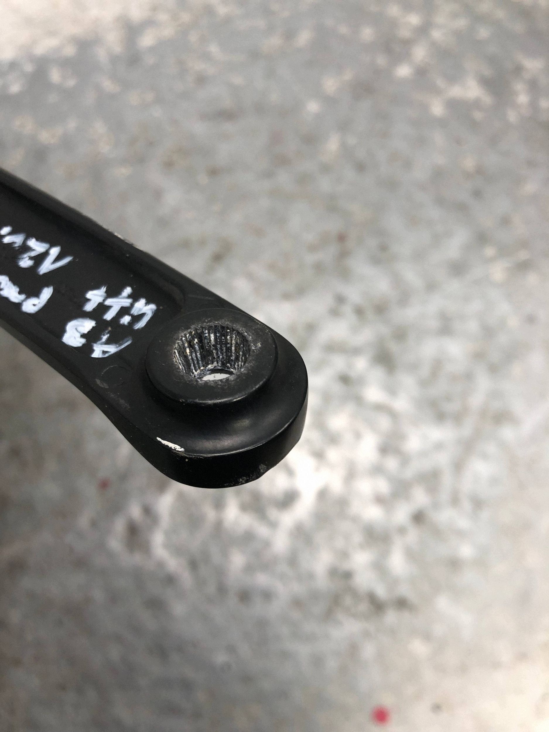 wiper arm right AUDI A3 8P LIFT 8P1955408A