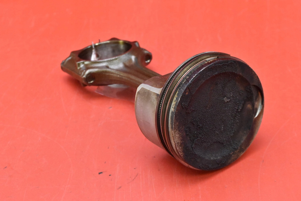 Piston Bielle 82L82 VW PASSAT B5 2.0 20V 131 KM 00-05