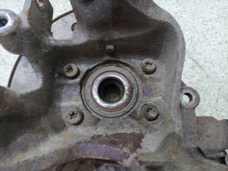 swing right rear part right Ford Kuga and (2008-2012)