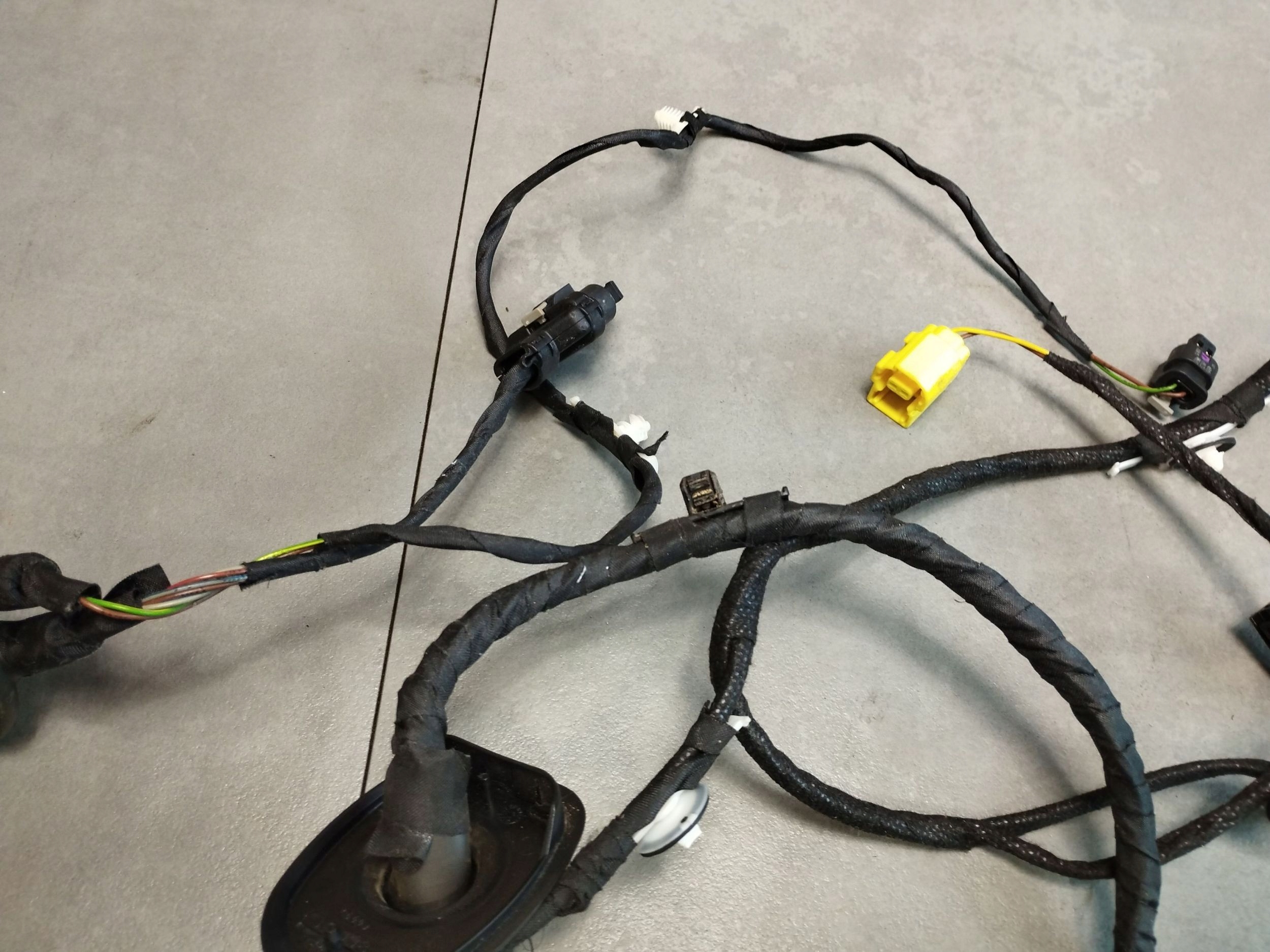 Audi A5 Sportback 8TA bundle door right front 8T8971030BA