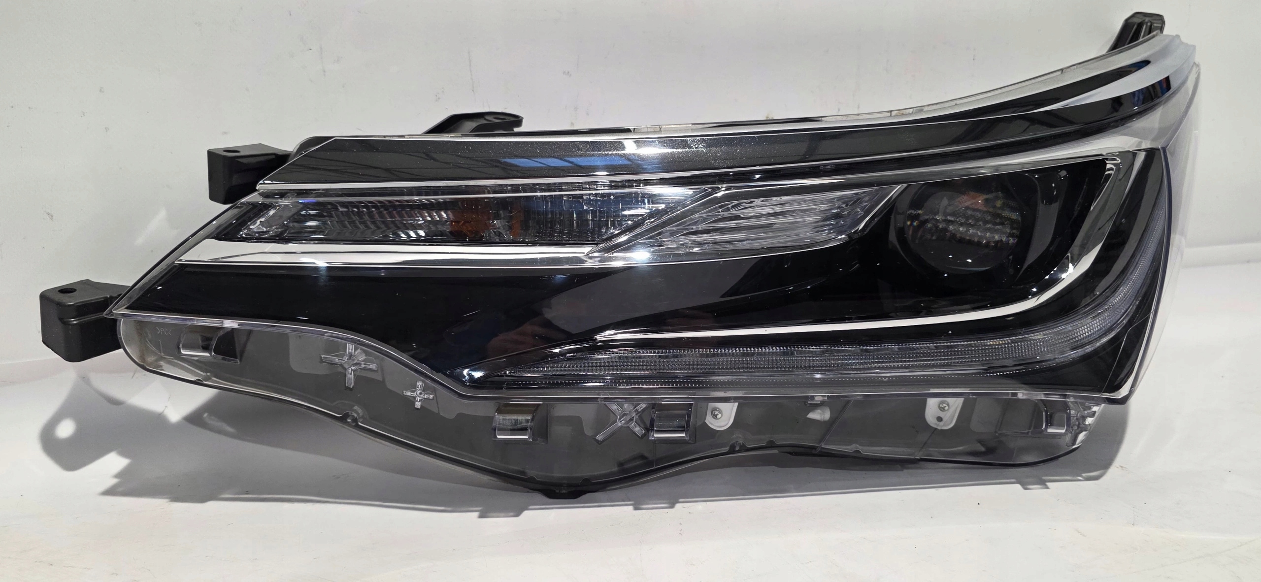 light left front FULL LED + CHROM TOYOTA COROLLA E16 LIFT 16- 81150-02L70