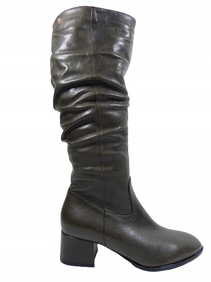 Zelené dámské kožené nařasené kozačky Sala 37