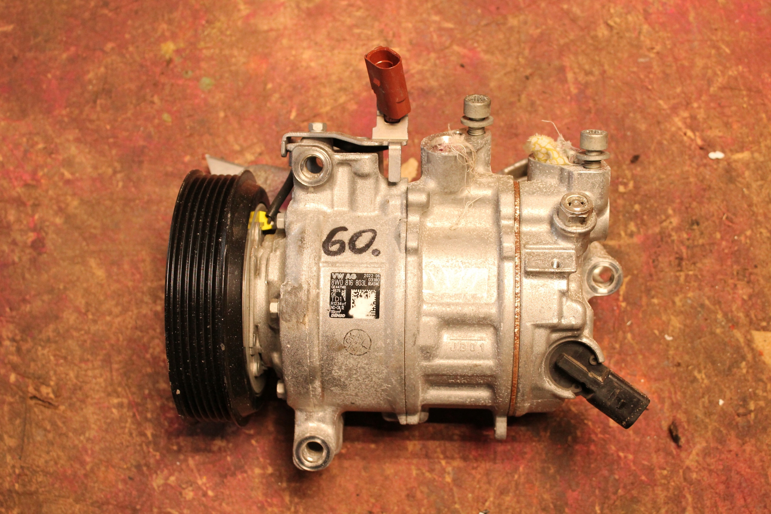 60. kompresor klimatizaci AUDI 8W0816803L