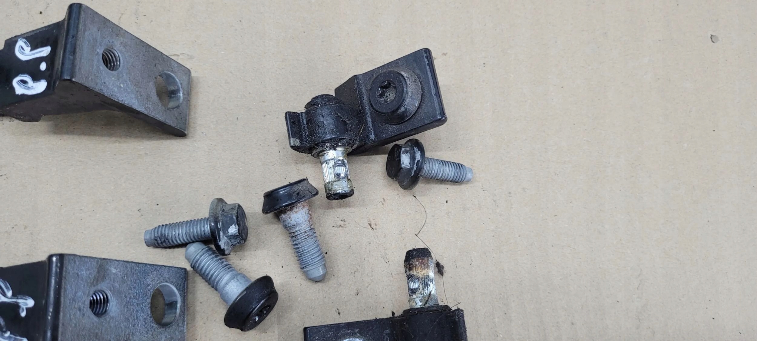 A6 C7 4G S6 hinge hinges door right right front front LY8X