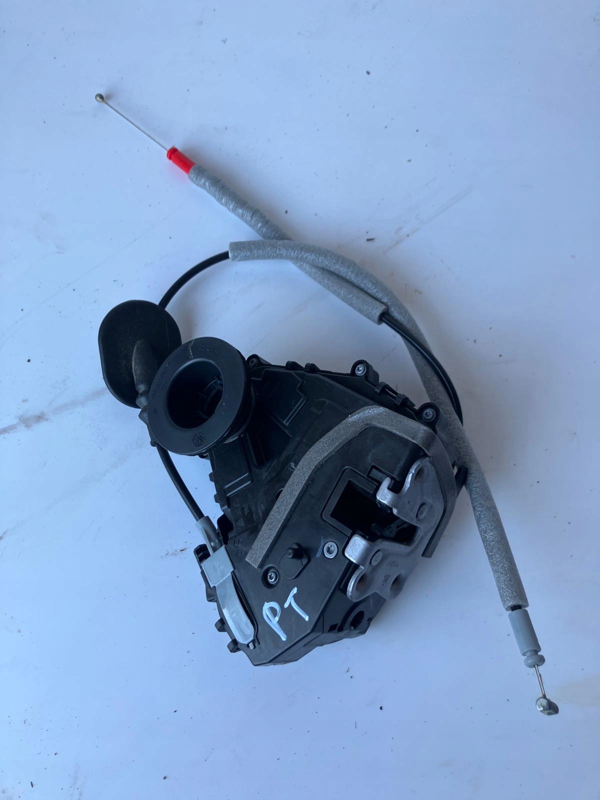 lock door right rear part MEGANE V E-TECH 825024990R