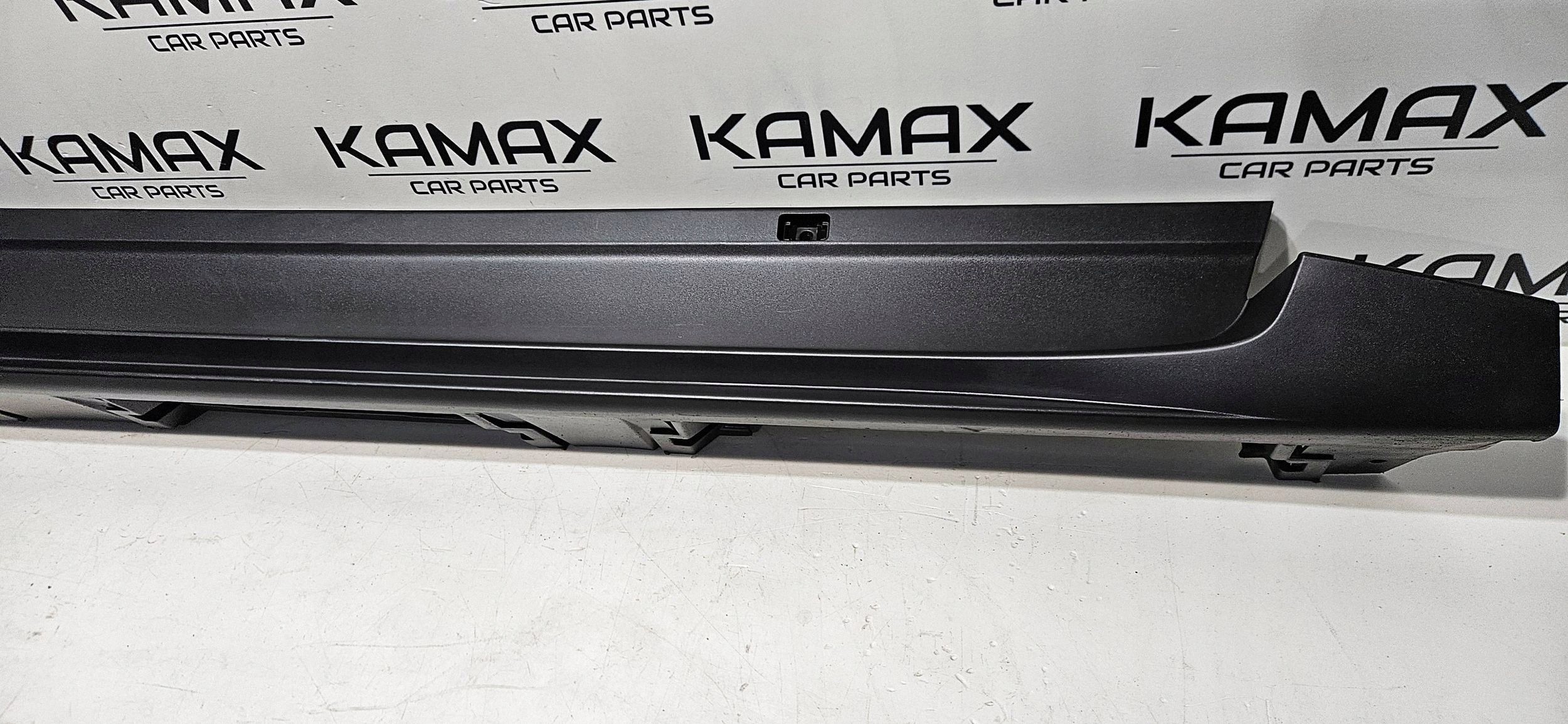 moulding threshold right side Lexus LBX 7585052110