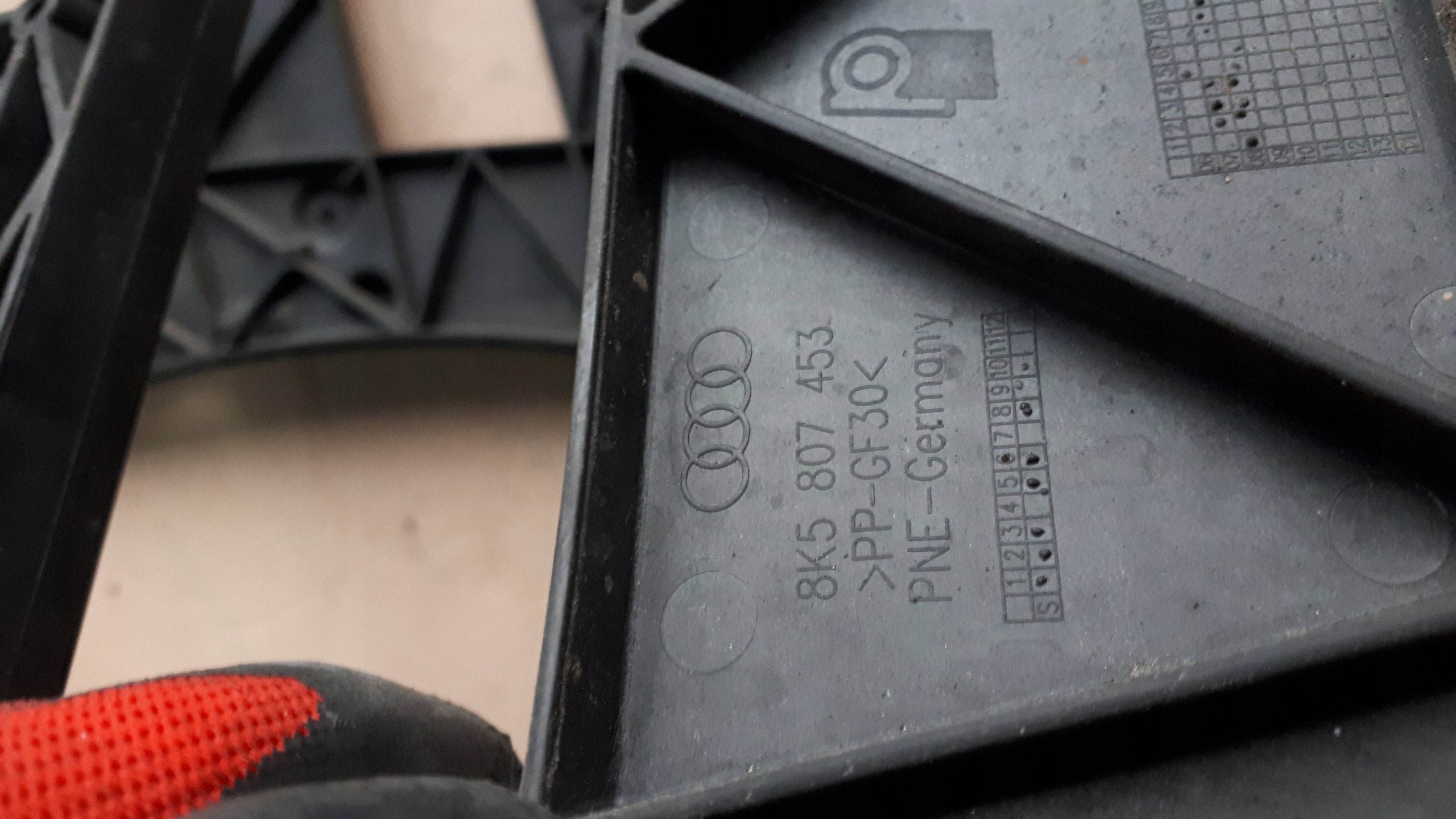 A4 B8 S4 bumper bracket right left rear part rear sedan
