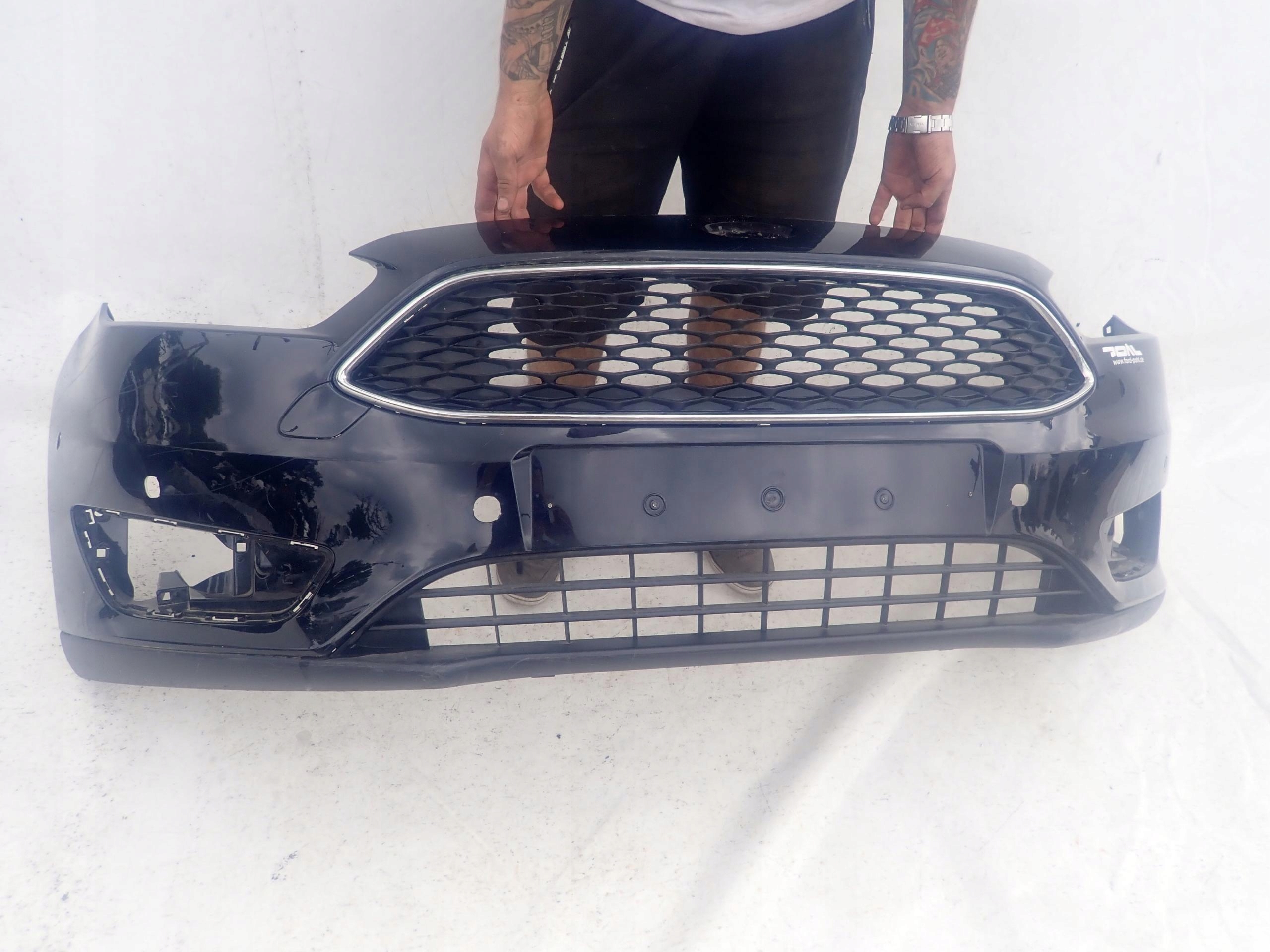 FORD FOCUS III 3 MK3 LIFT 14-18 bumper front PDC