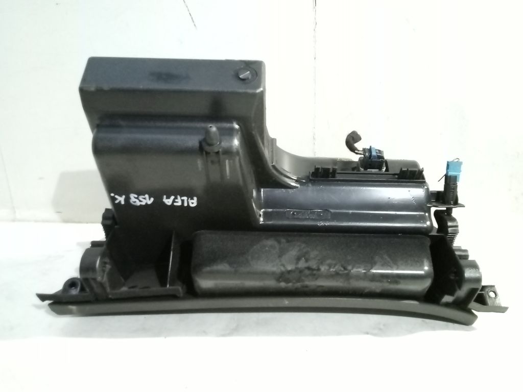 ALFA ROMEO 159 бардачок пассажира