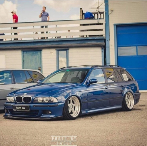 DOKŁADKA ZDERZAKA PRZEDNIEGO MPAKIET BMW E39 DOKŁADKA HM NOWA