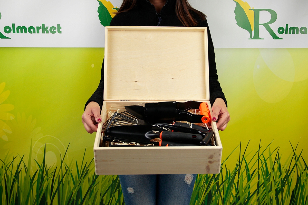 NIEZBĘDNIK OGRODNIKA ZESTAW 8 szt narzędzia działkowca ogrodowych PREZENT Liczba sztuk w zestawie 8 szt.