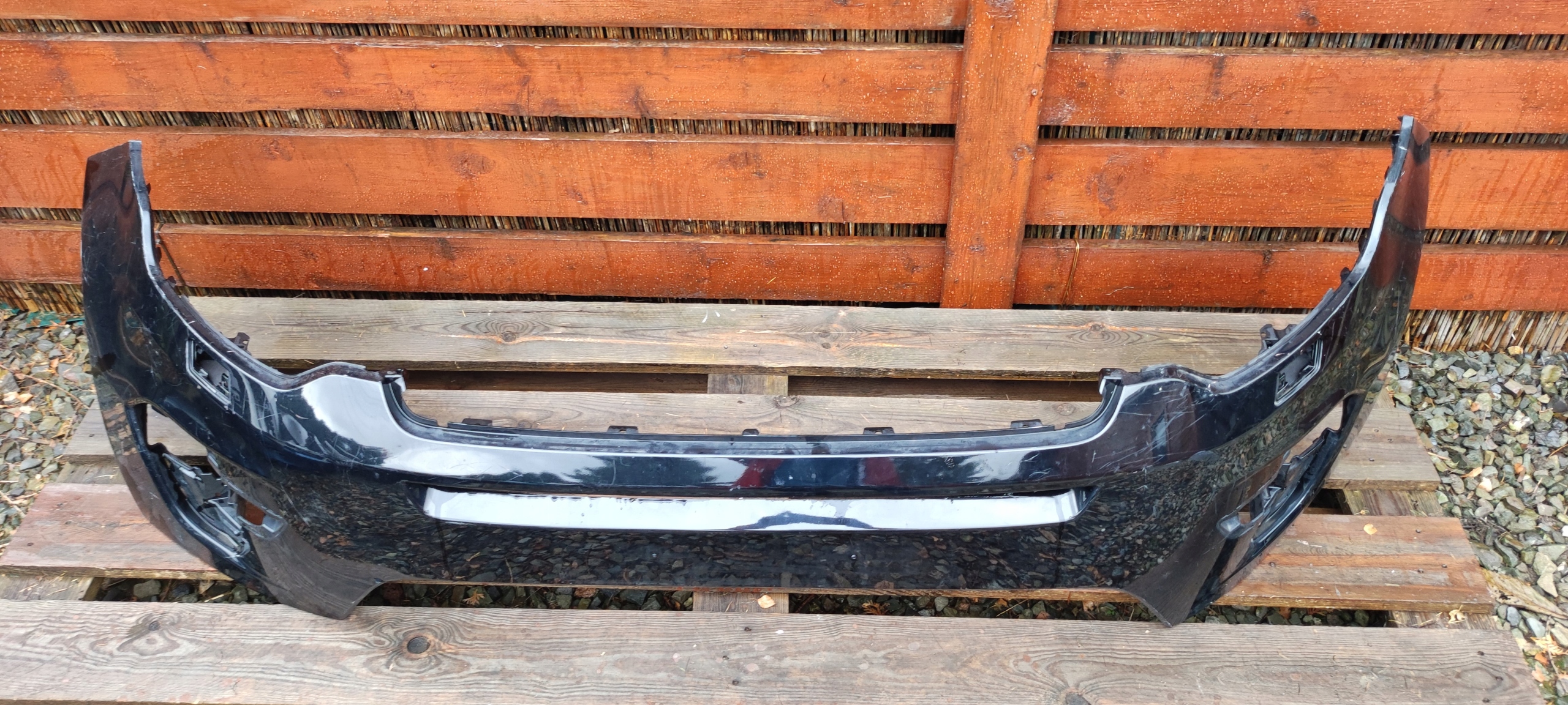 ZDERZAK PRZÓD LAND ROVER DISCOVERY SPORT Producent części Land Rover OE