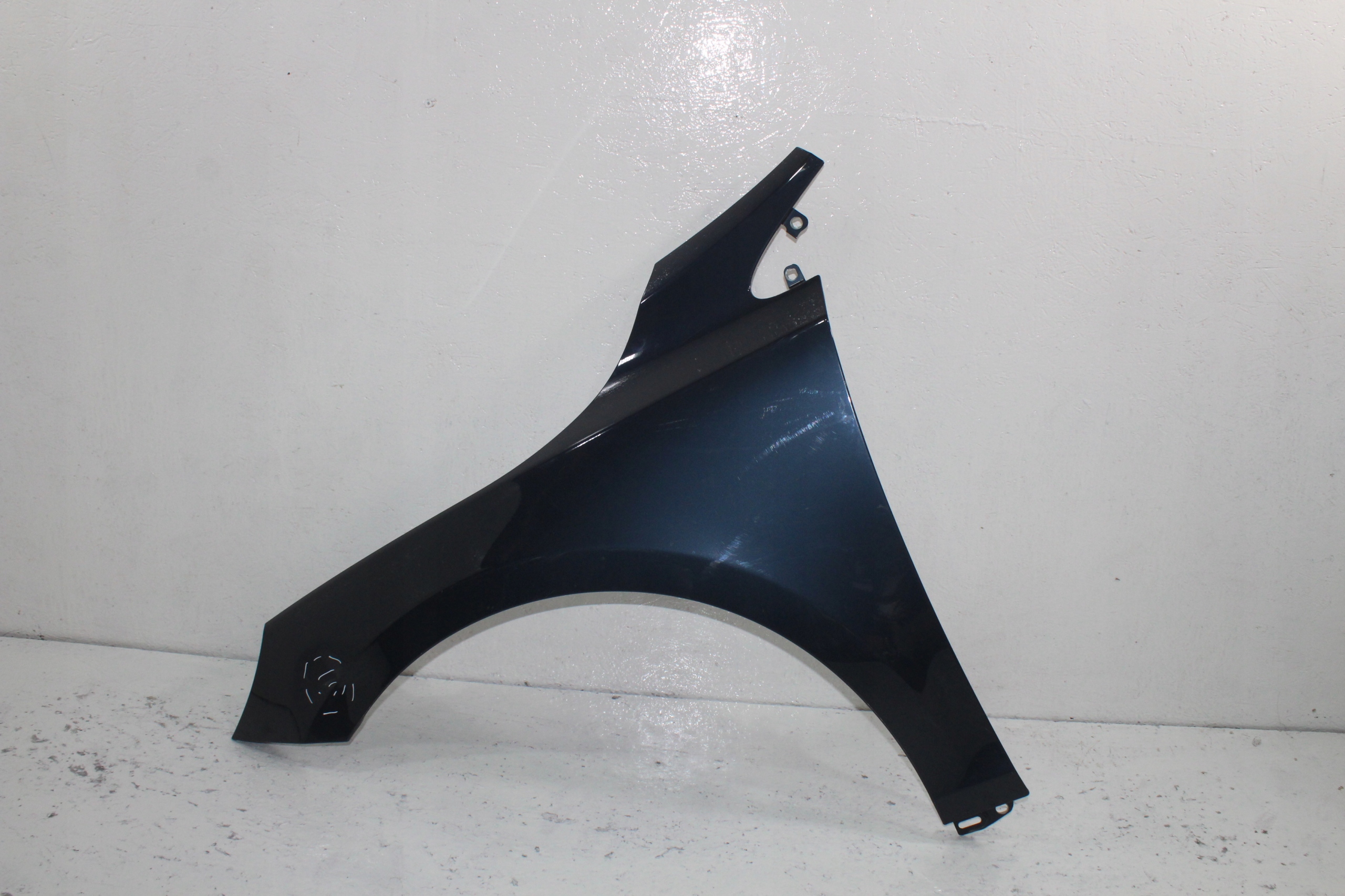 Volvo V40 II fender left front front