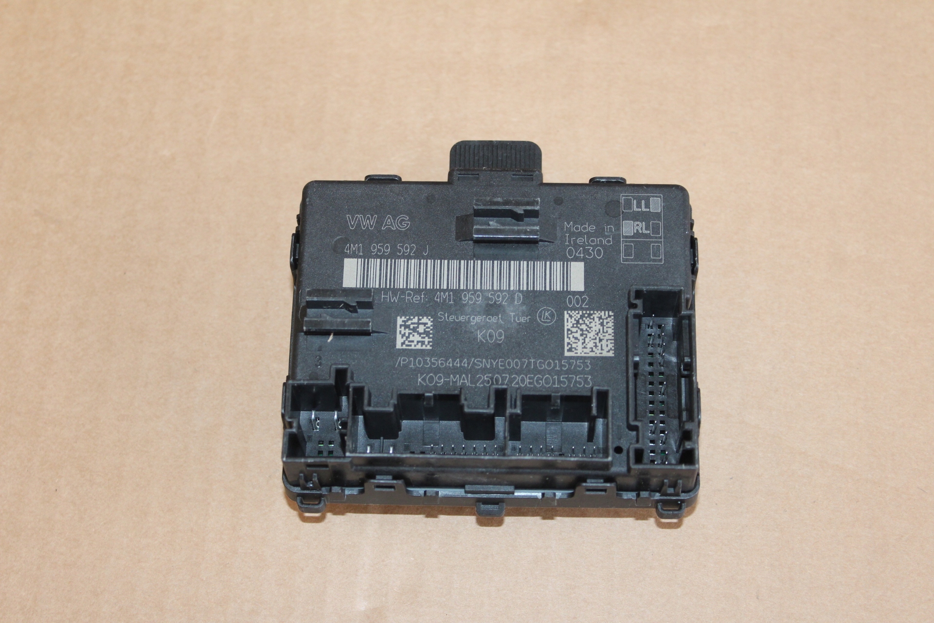 Модуль управления дверью Audi A7 4K 4M1959592J