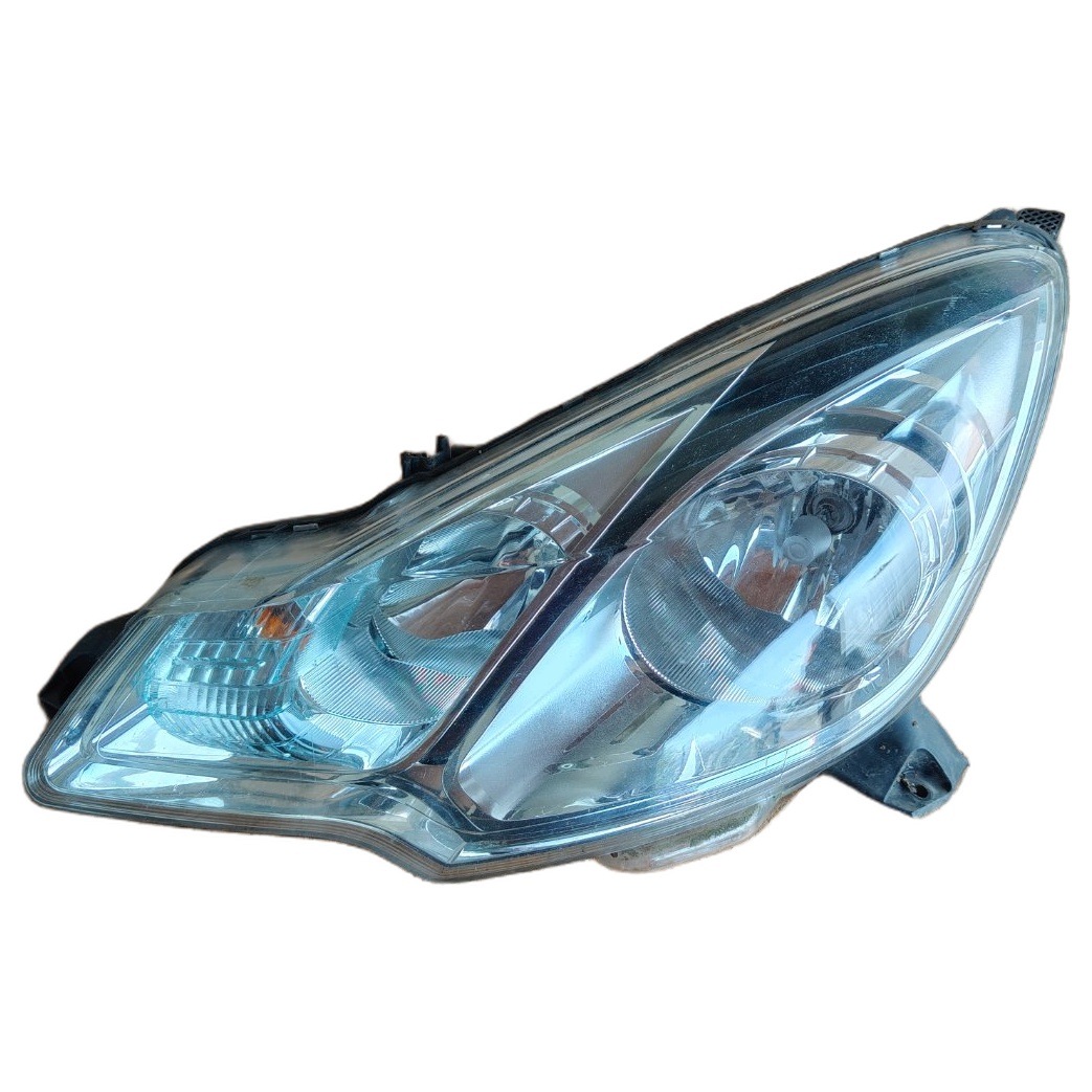 REFLEKTOR left light CITROEN C3 II DS3 9677038280-04 fog light front